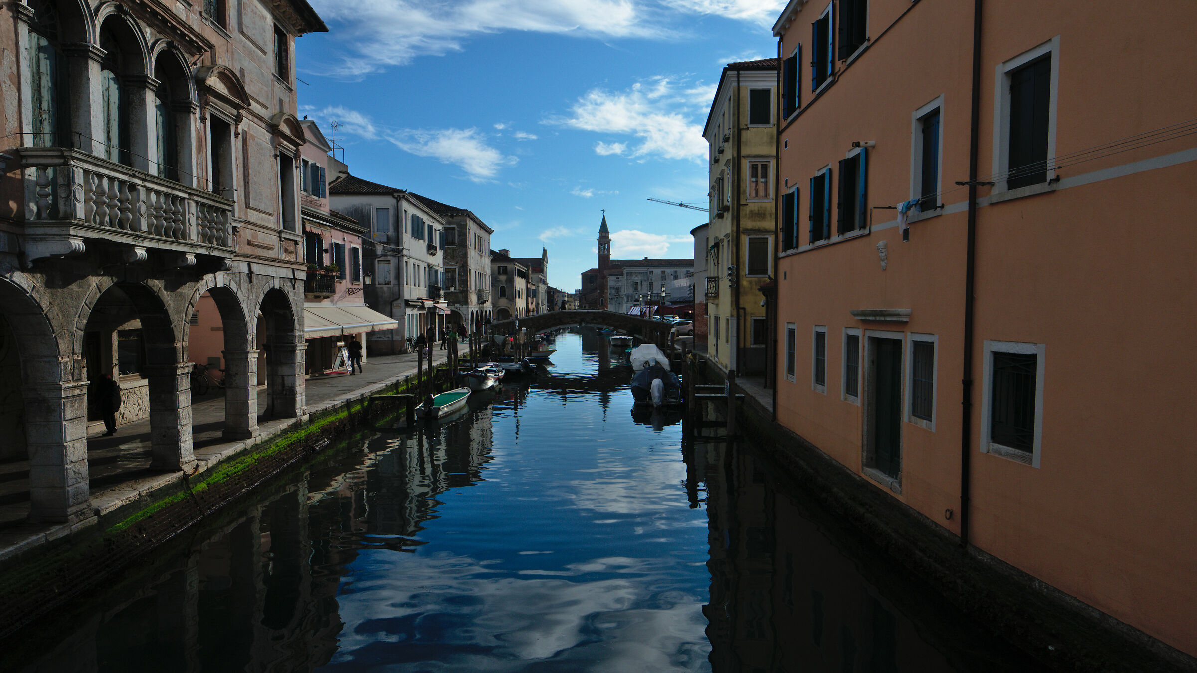 The mirror between the calluses