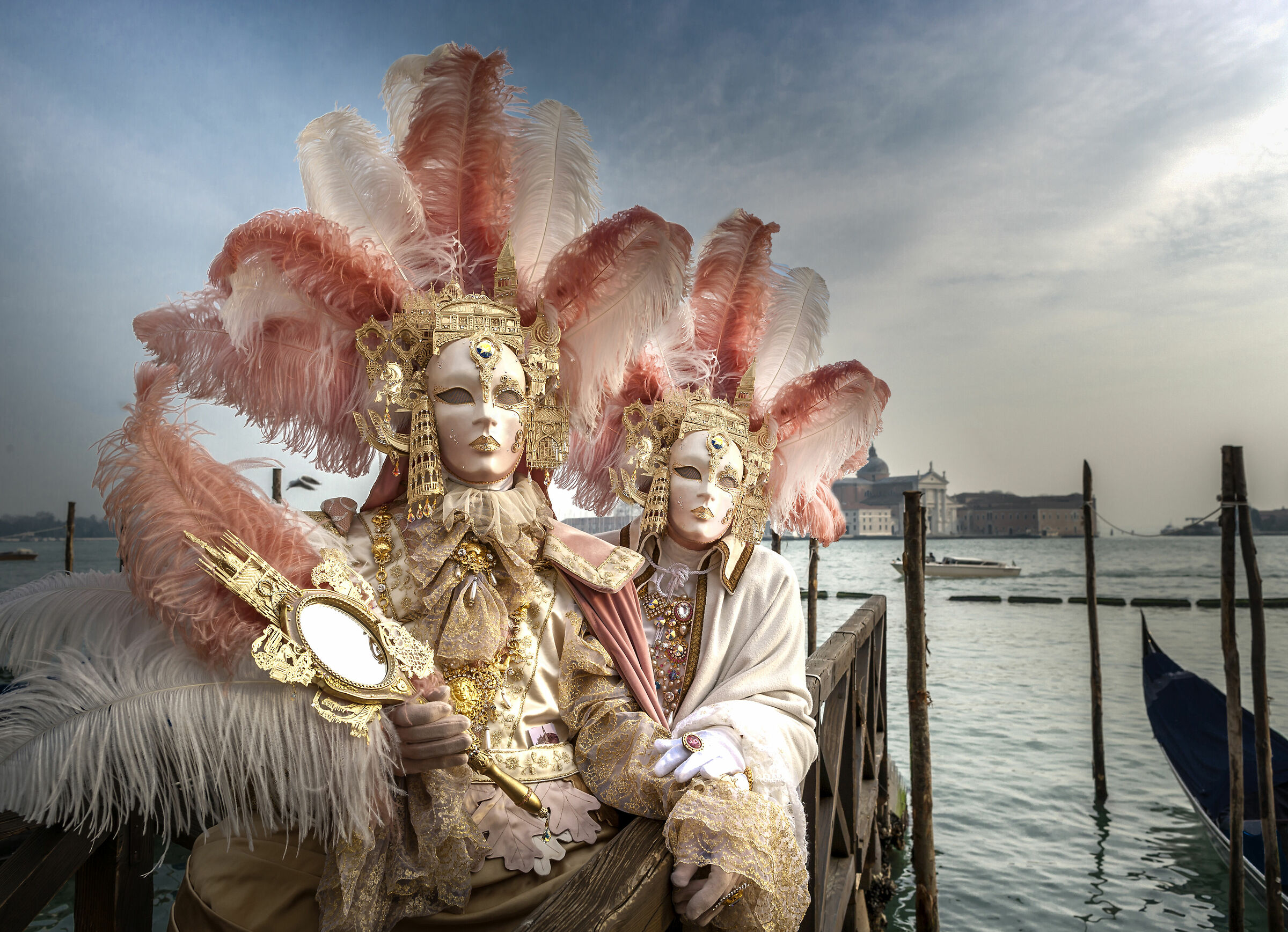 The masked ladies in Venice