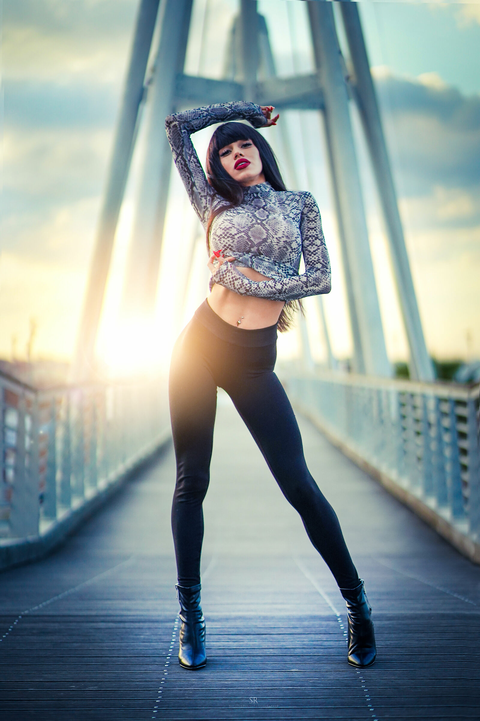 Fashion Bridge