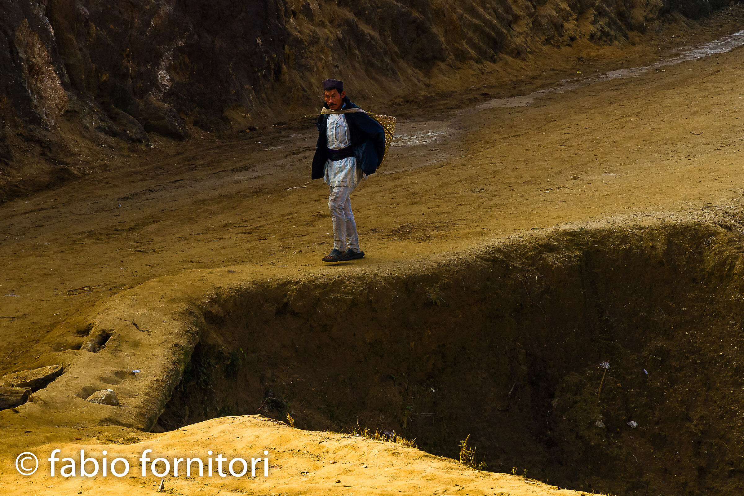 Hellambu valley, the man, Nepal 2011
