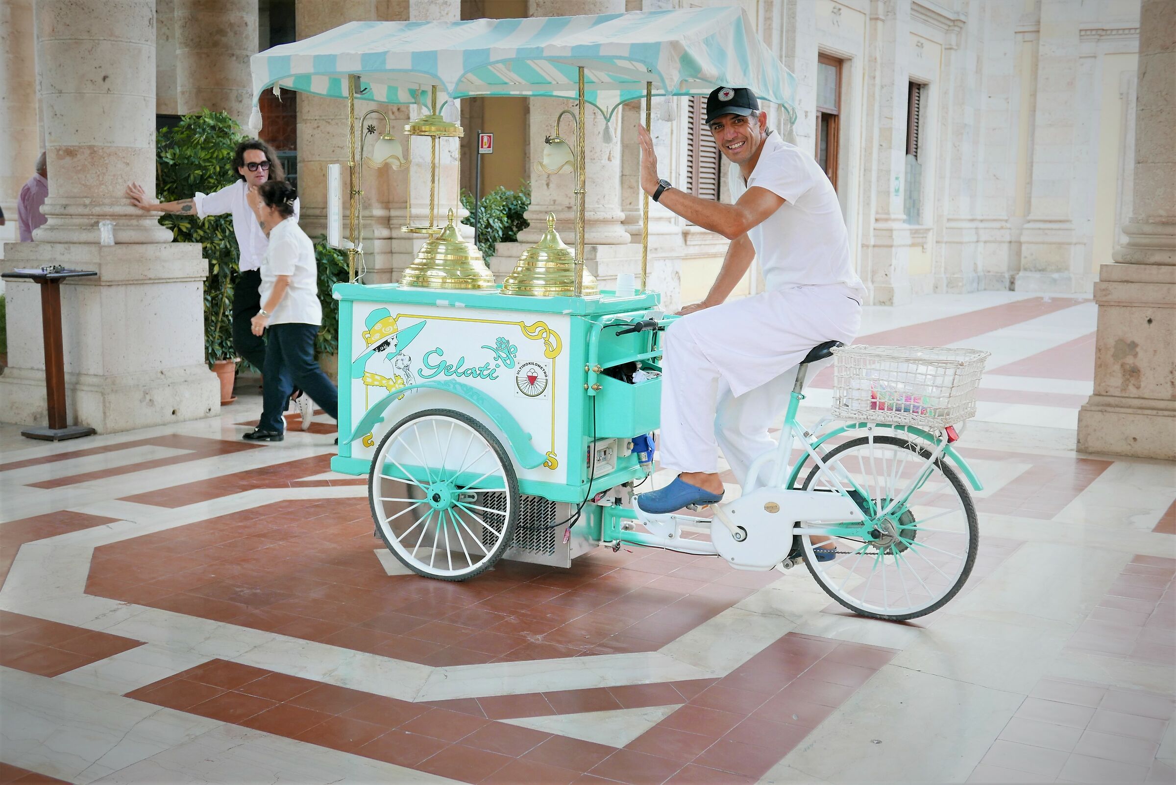 The gardens of March.