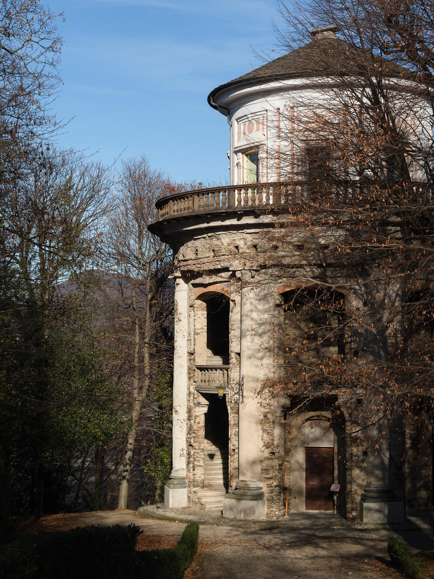 To the sacred mountain