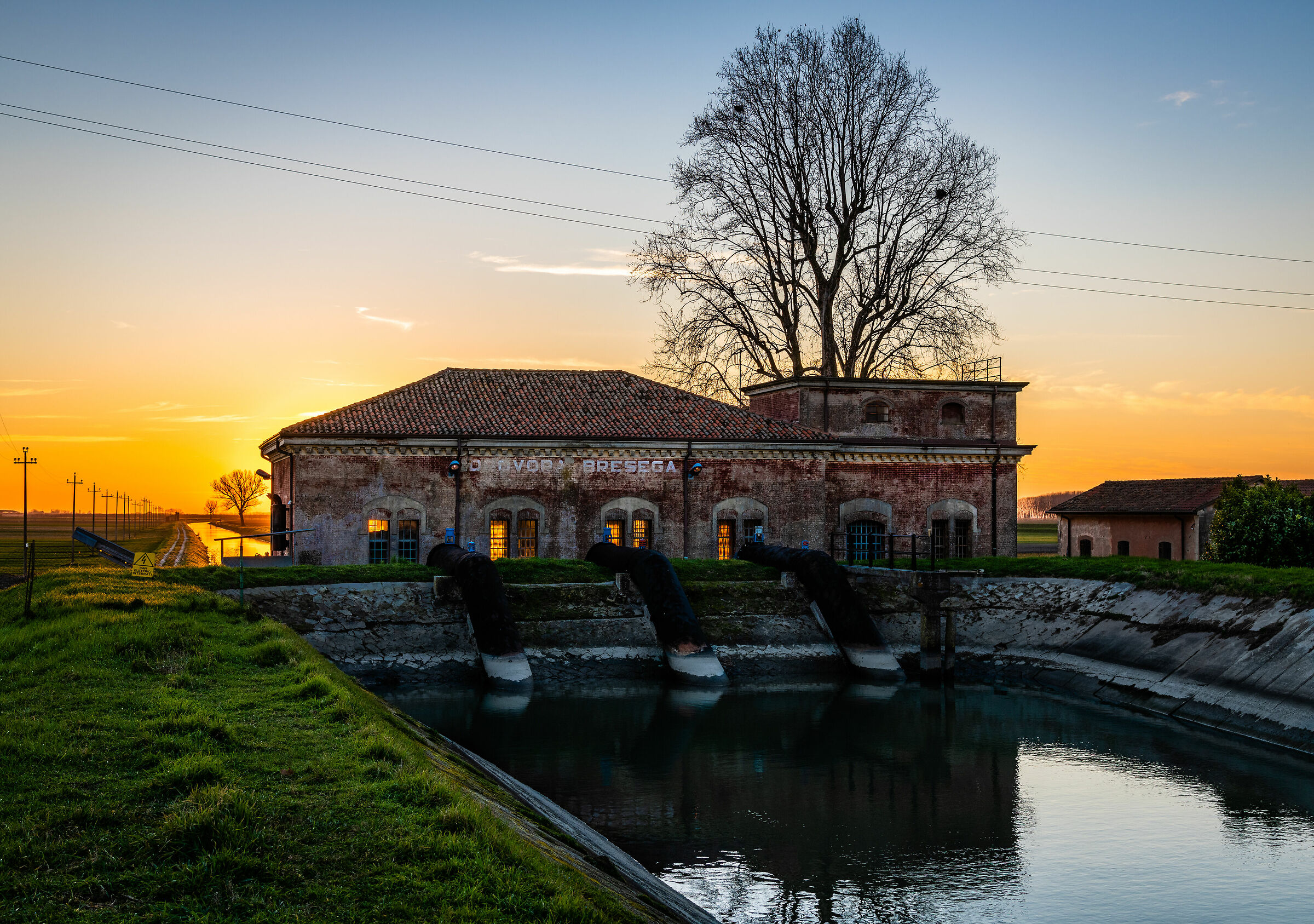 The old Bresega hydrovora