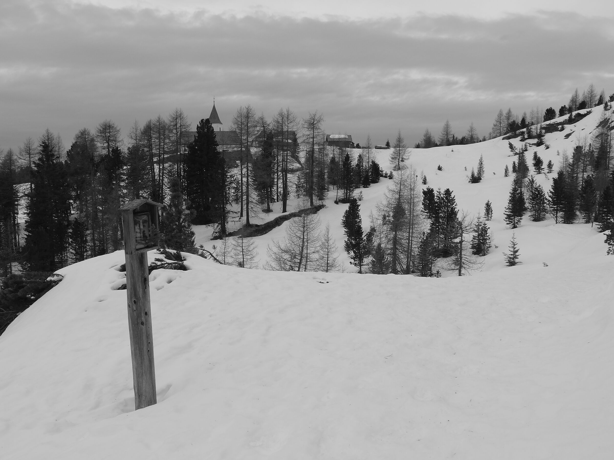 Towards the Sanctuary of Holy Cross