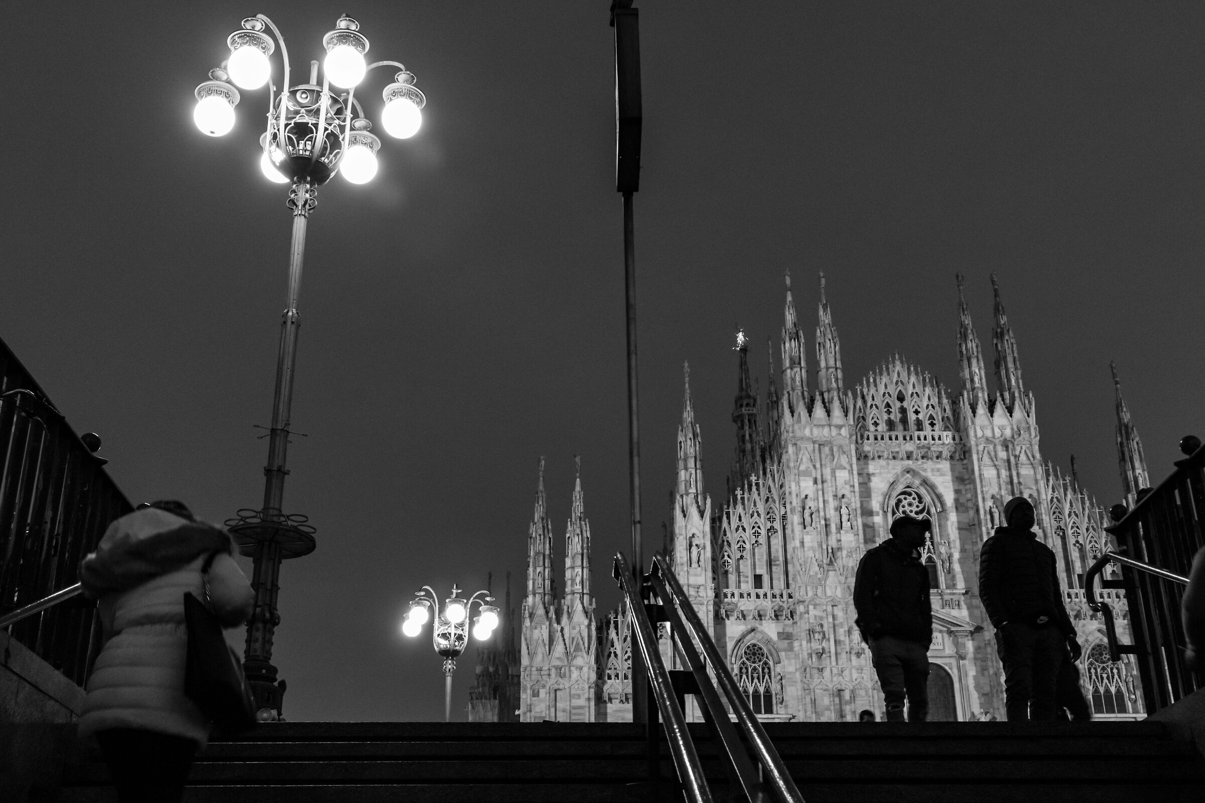 Sulla scala del metrò