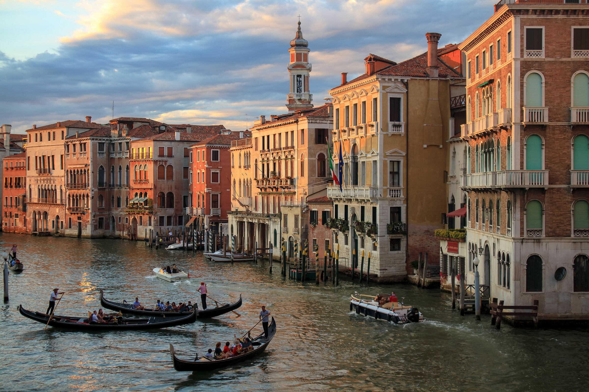 Venezia in gondola