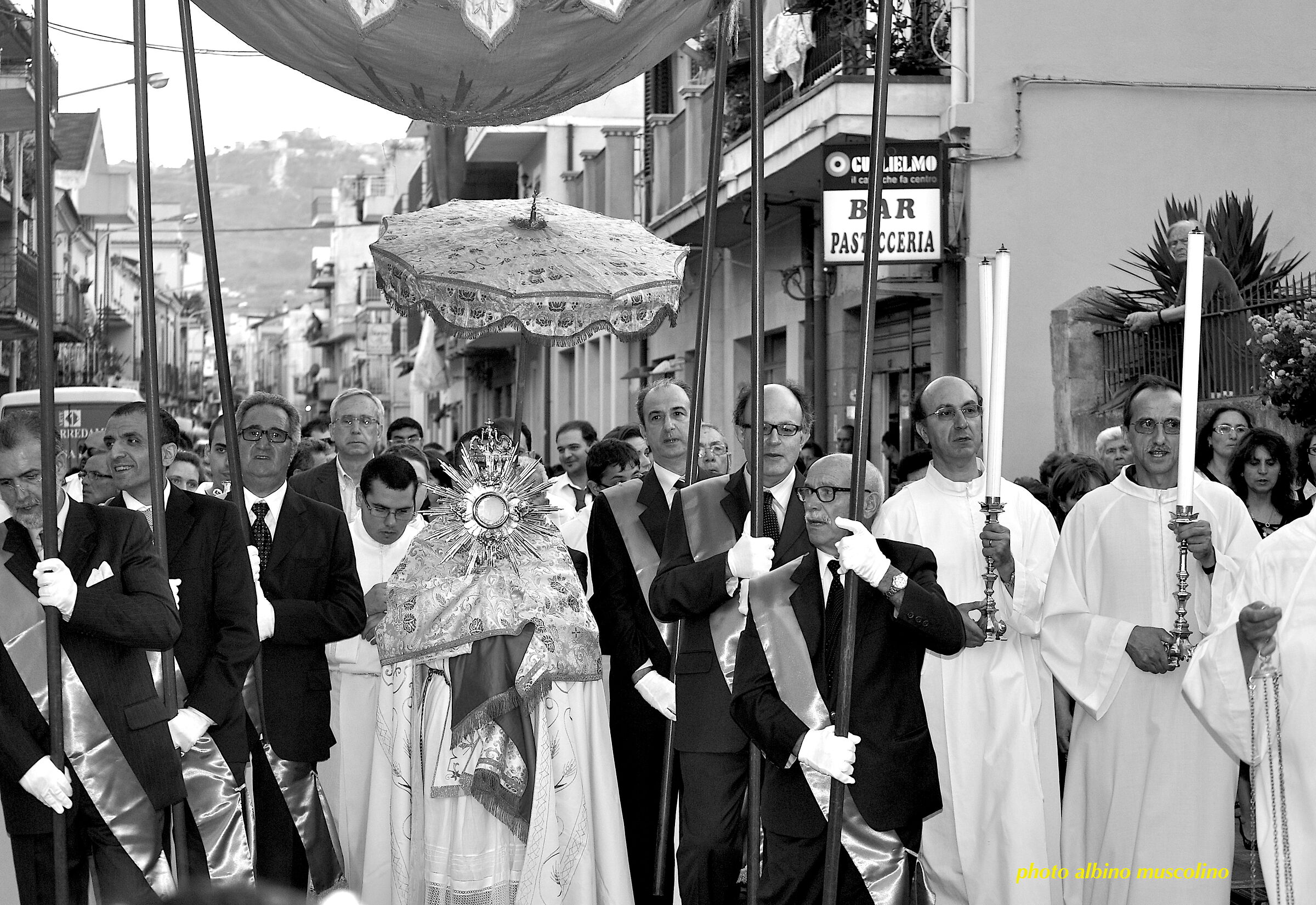 . . . i riti del dopo Pasqua:il Corpus Domini . . .