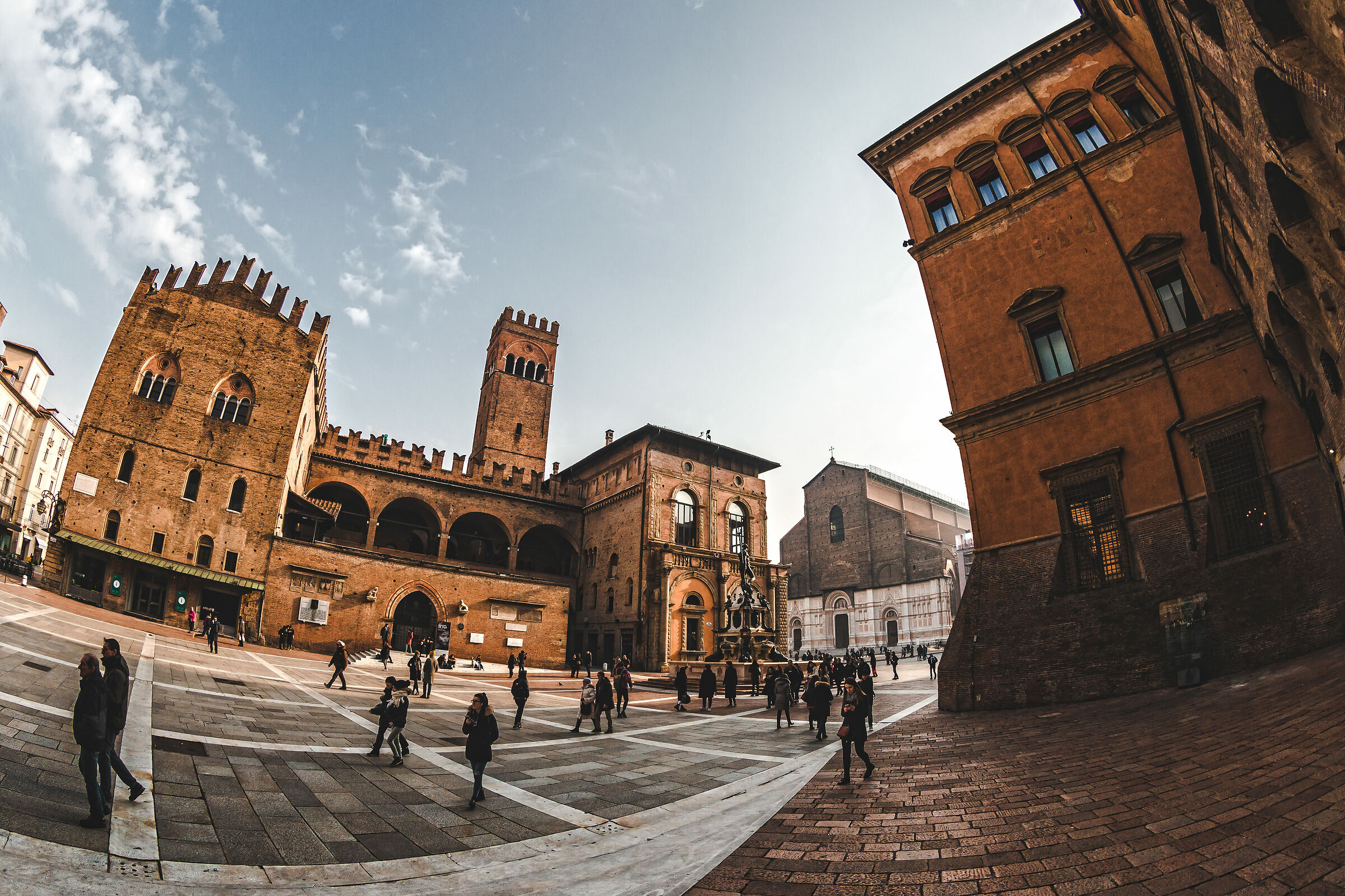 Piazza Del Nettuno - Bologna
