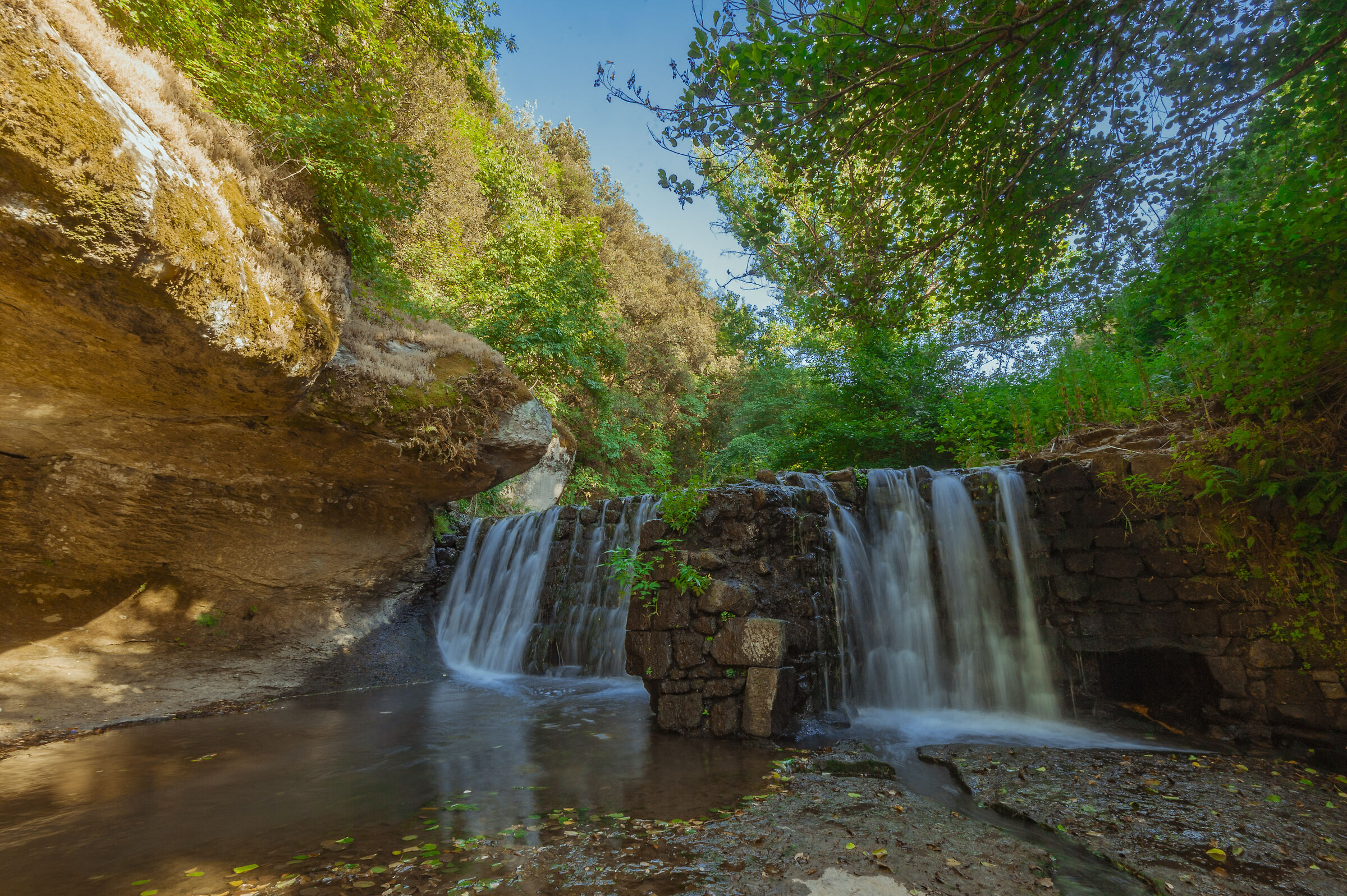 cascata del fosso castello chia
