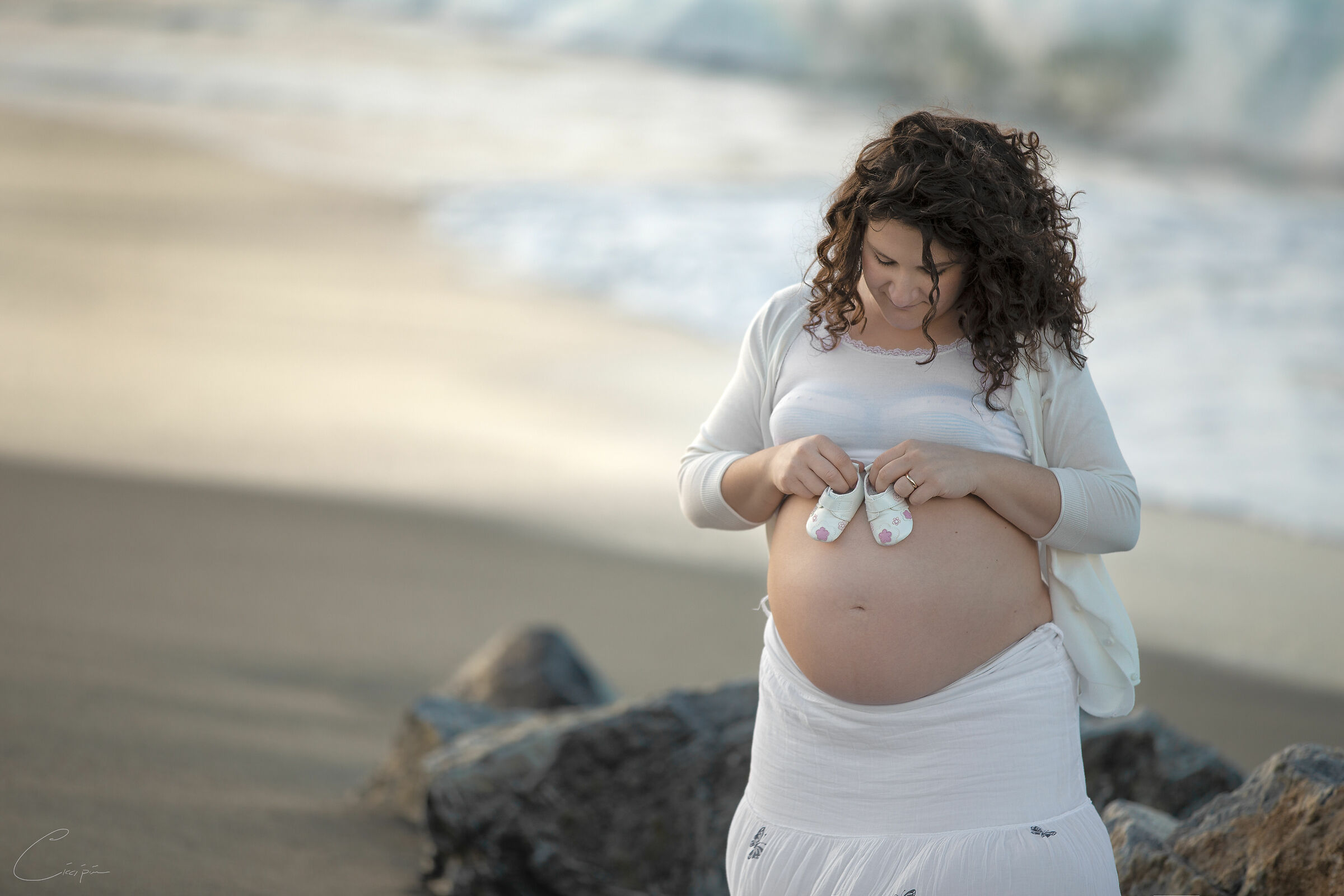 Loving is like containing the sea.