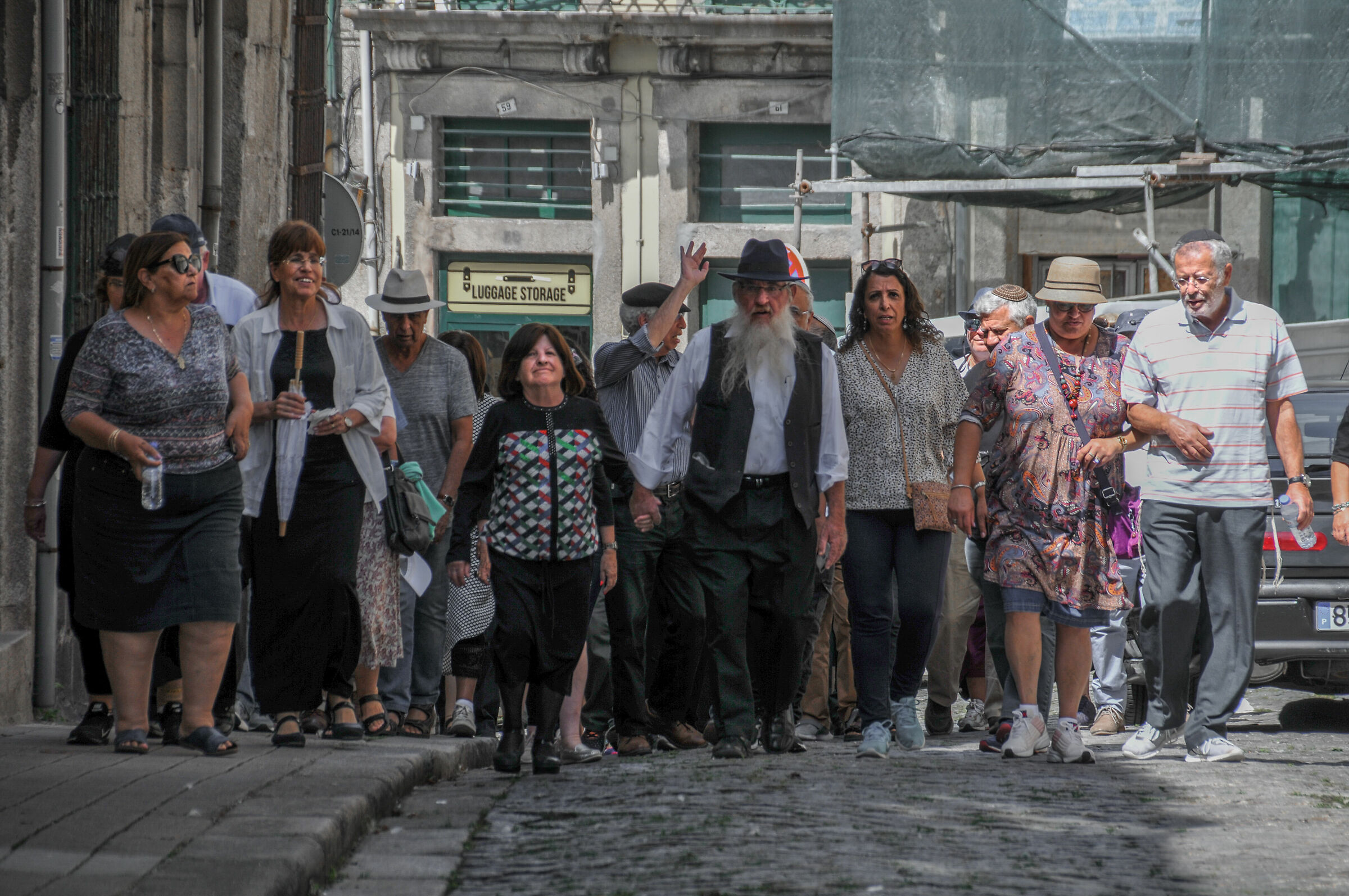 Remake of "The Fourth State of Pellizza da Volpedo"