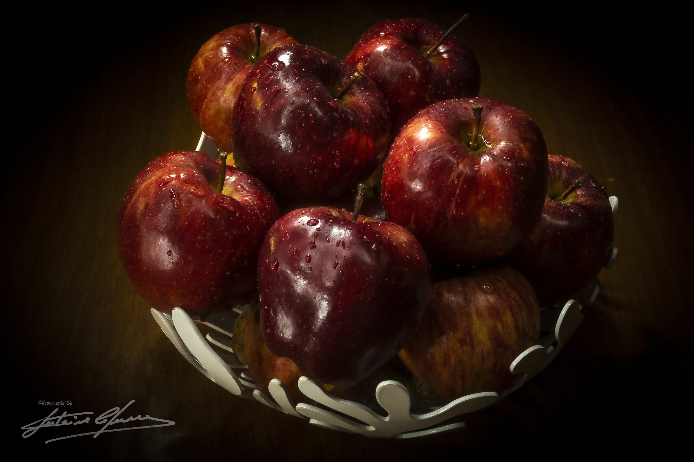 Red apples