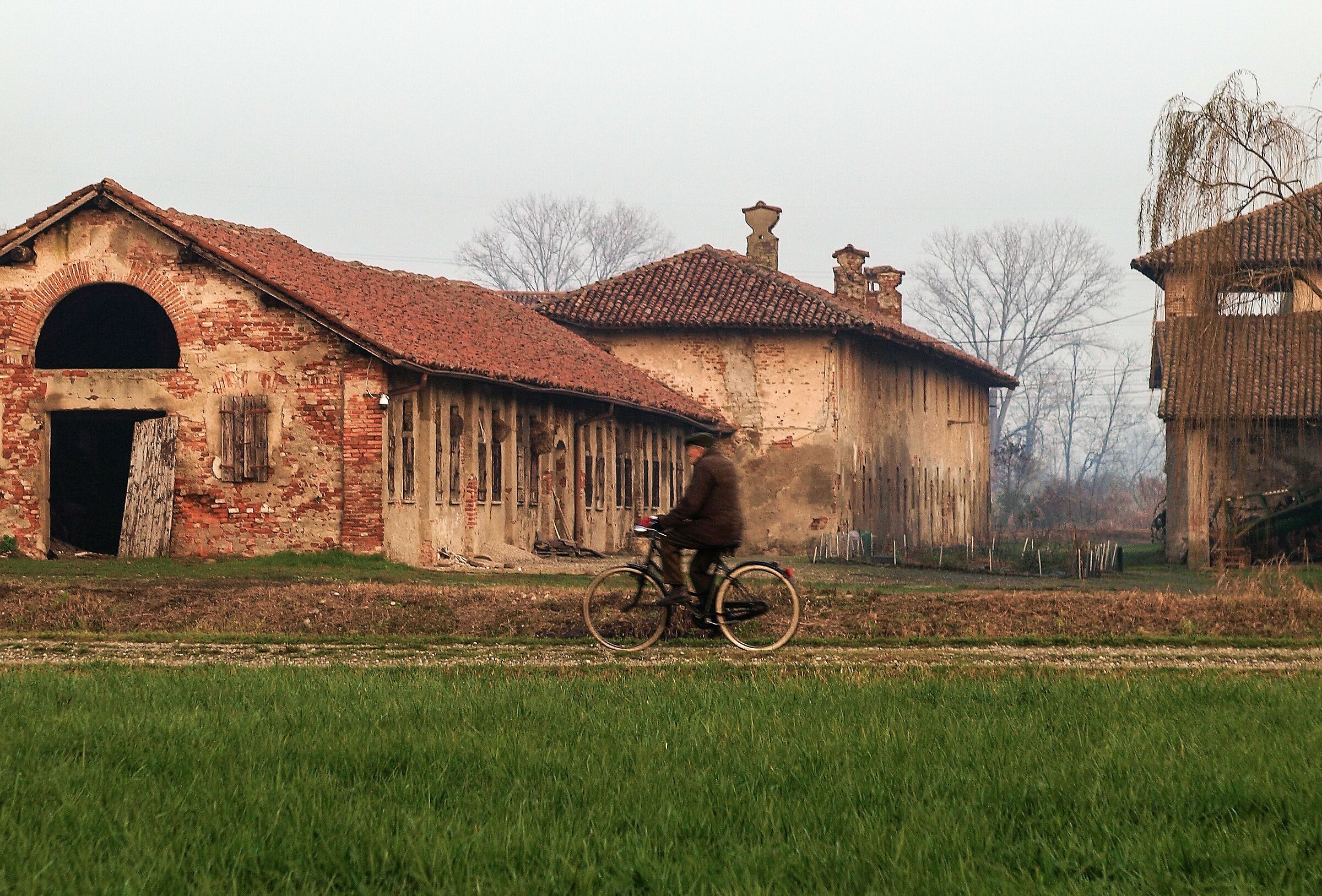 Vecchie cascine lombarde.