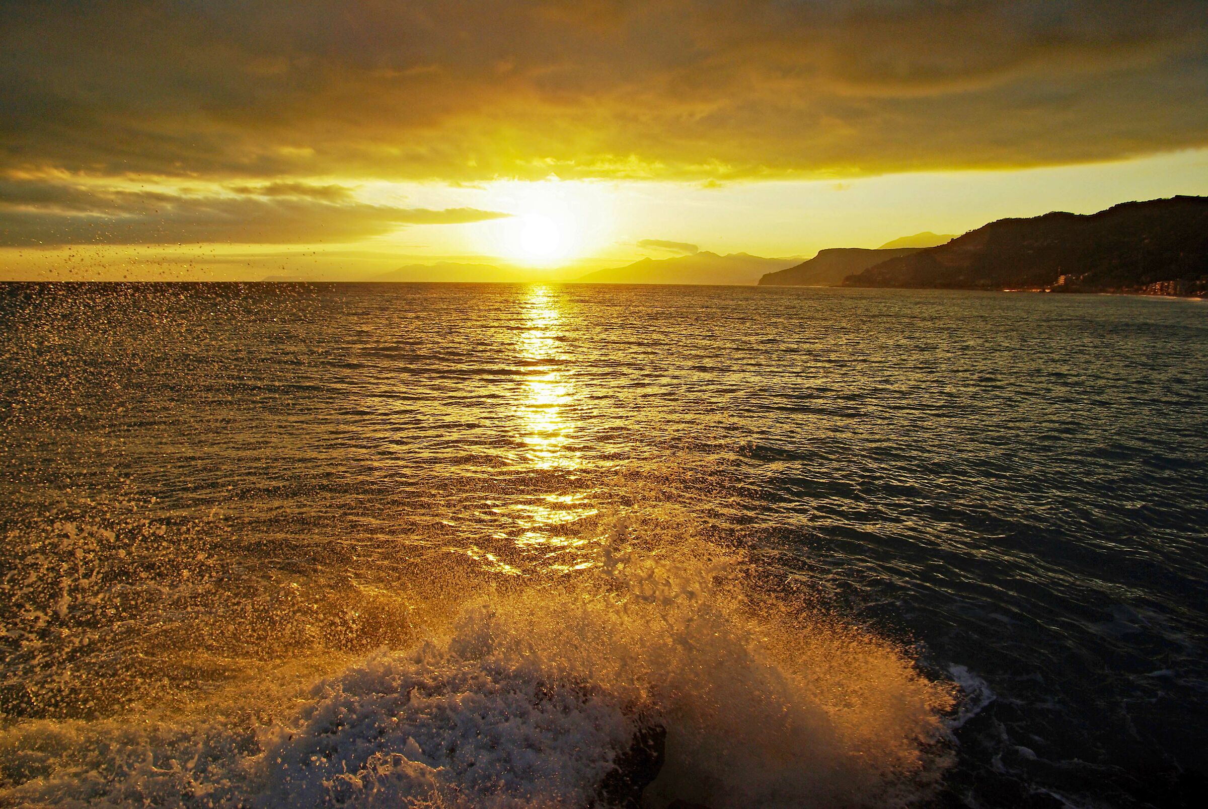 Waves at sunset at Varigotti