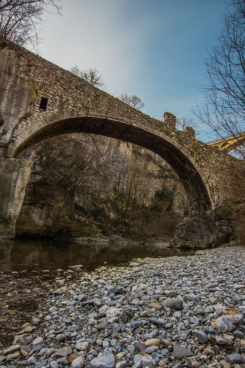 Ponte Attone