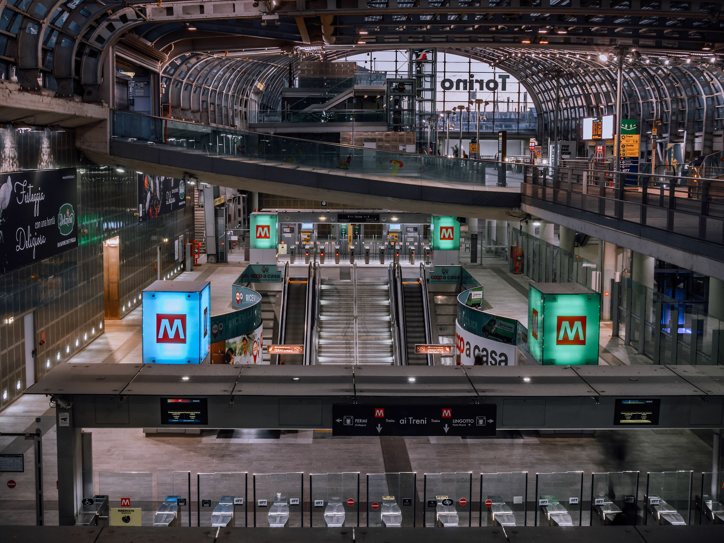 Stazione deserta in questi giorni..