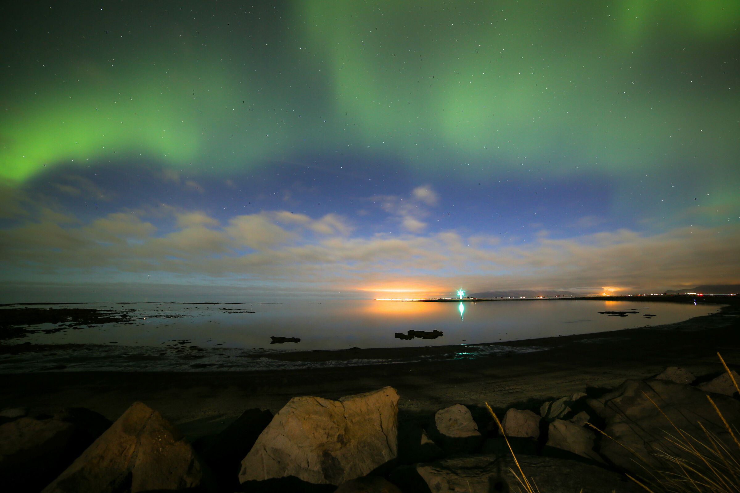 Canon 6D Samyang 14mm f/2.8 - 30 secs f/2.8, ISO 400