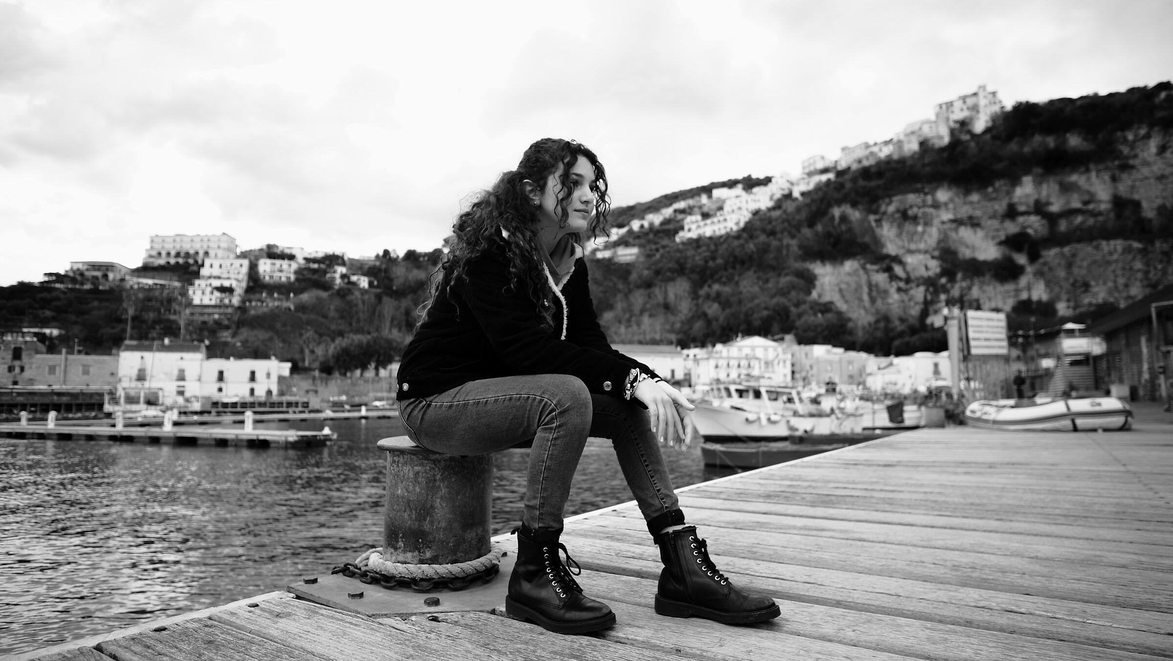 People and things on a winter sea afternoon