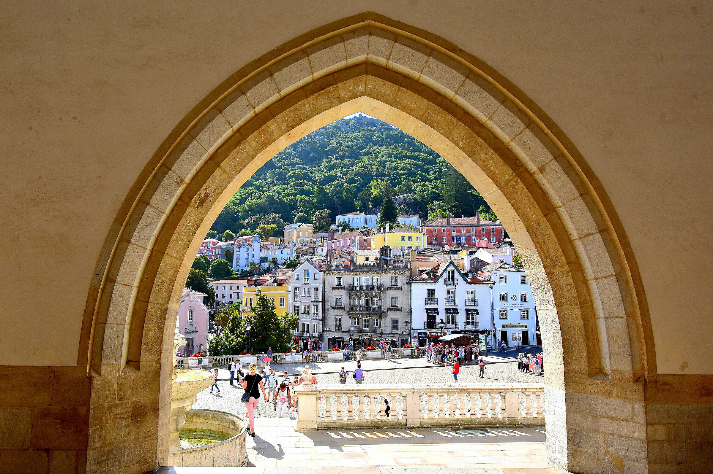 Sintra, dall'interno del Palacio Nacional