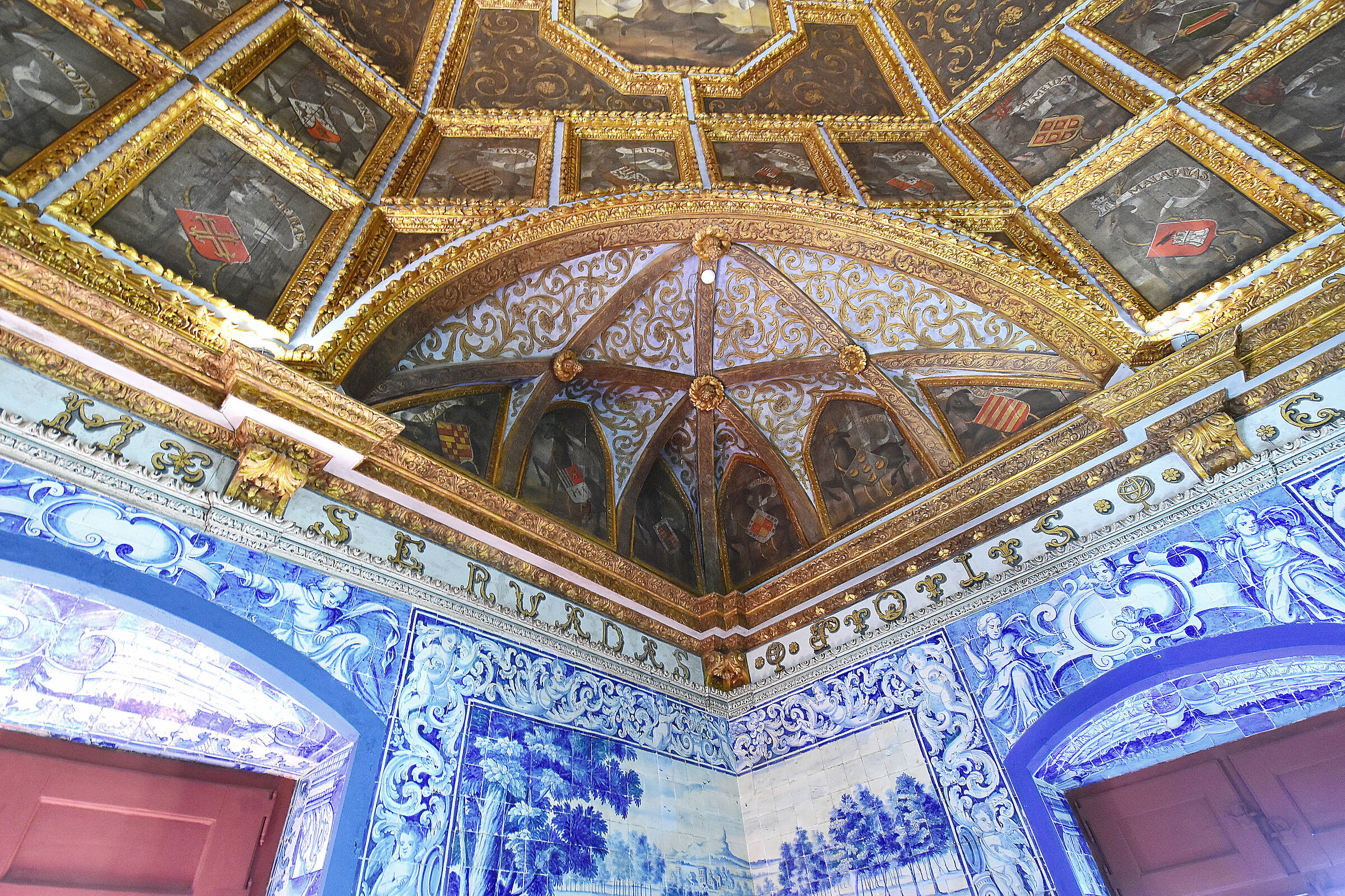 Sintra, Palacio Nacional, Sala dos Brasoes (stemmi)