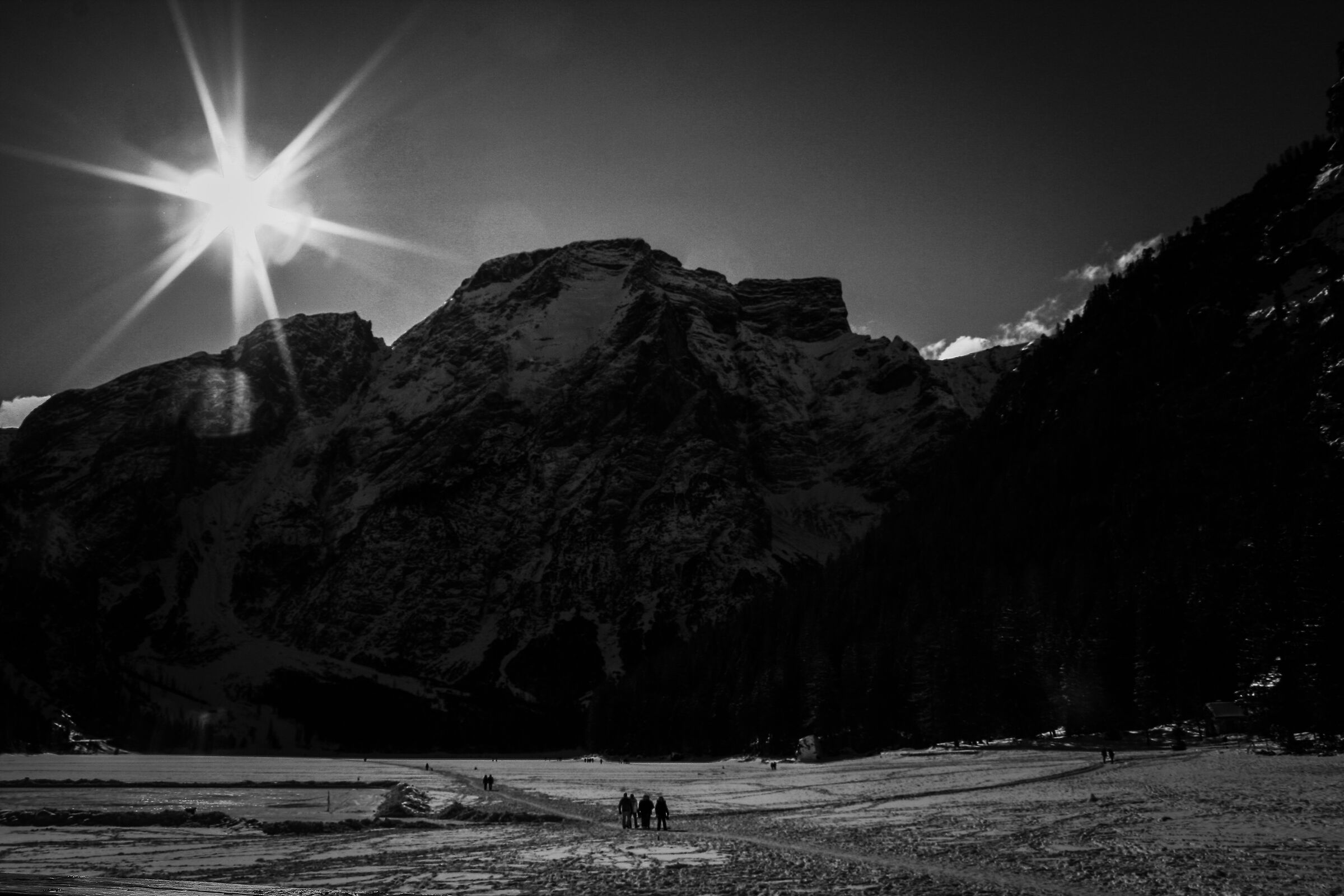 Lake Braies - Winter