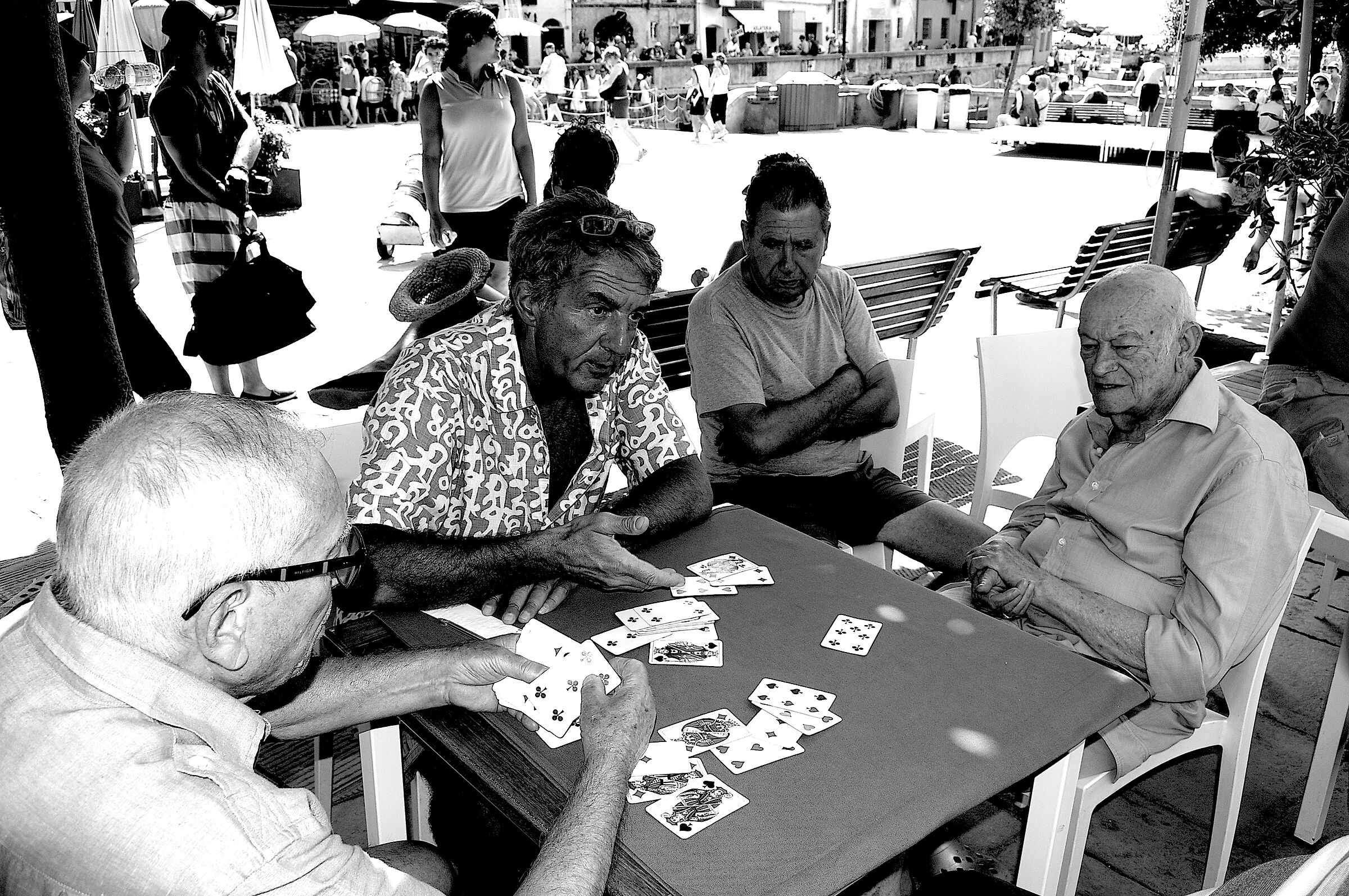 . . . tu m'ha  scutari, 'u frati . . .