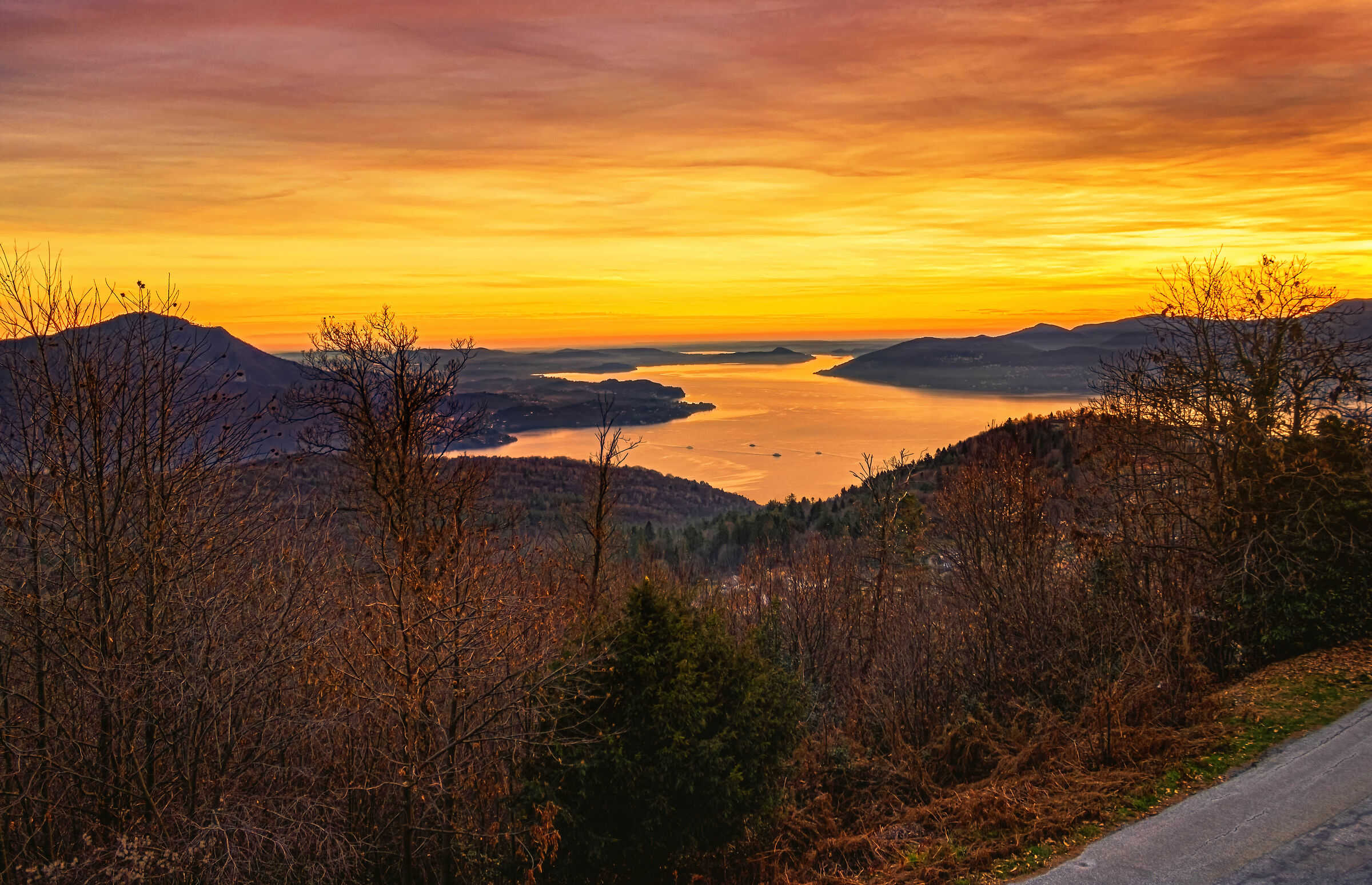 L'ultimo tramonto del decennio