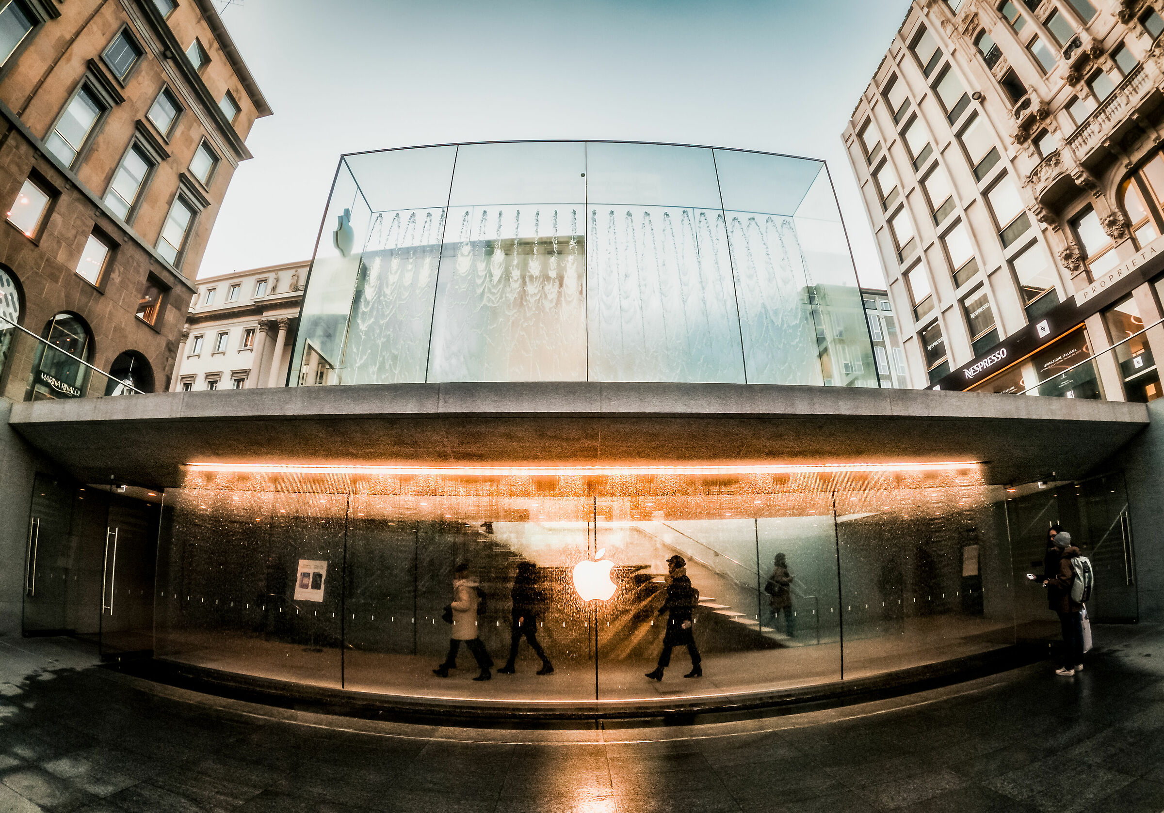 Apple Store ?Piazza Liberty