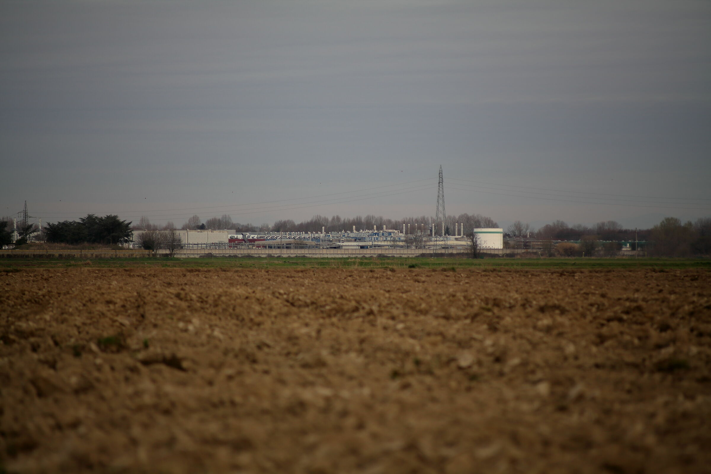 Industry and countryside (distance about 1km) Pentacon 135