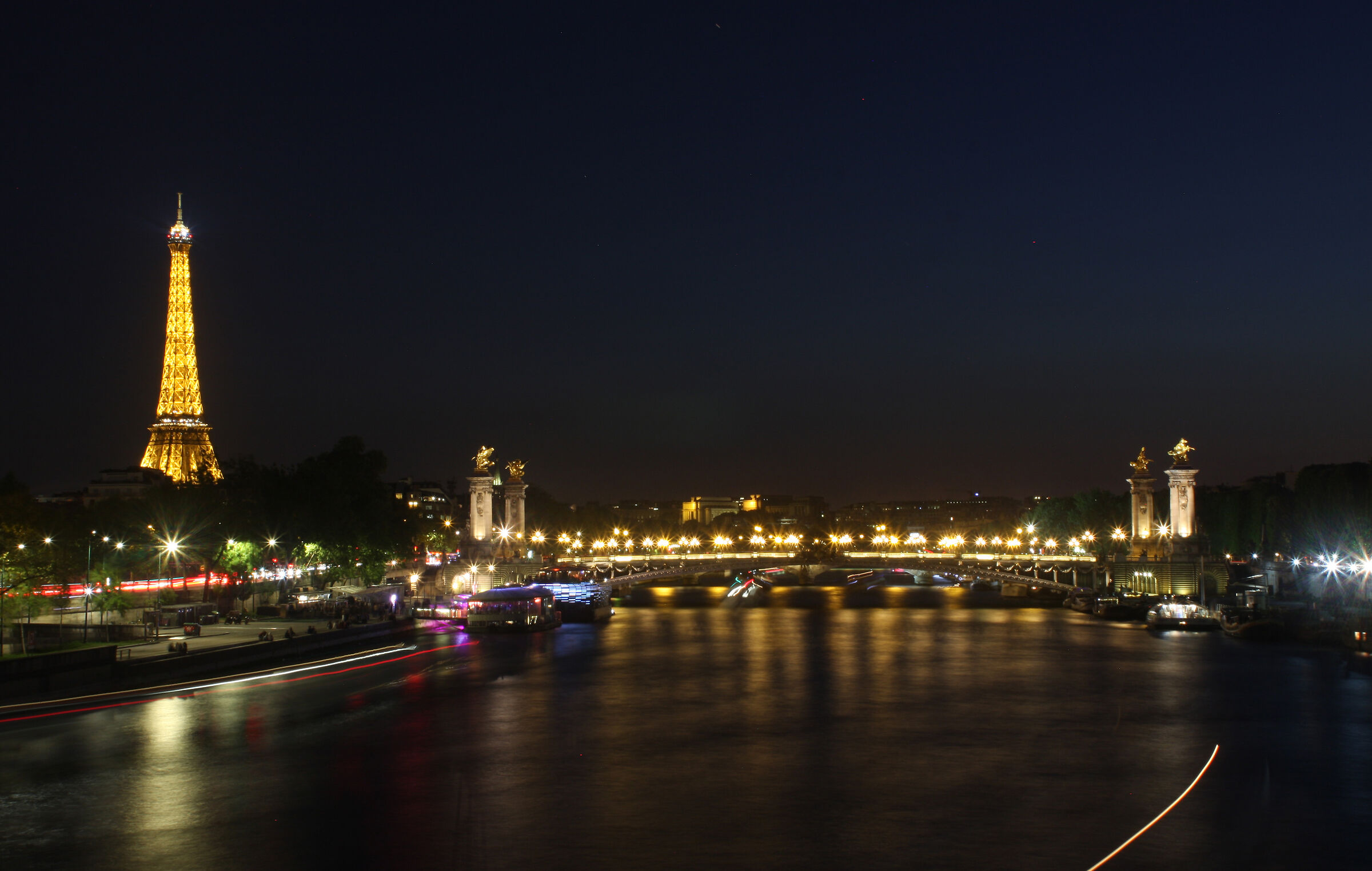 Watch Paris at night