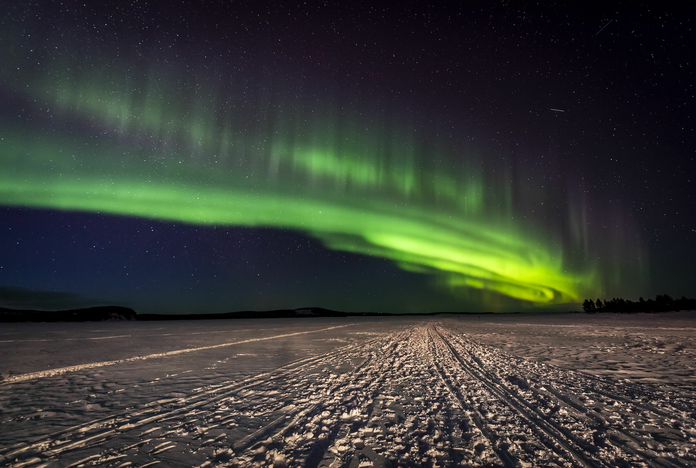 Aurora Boreale sul lago Inari