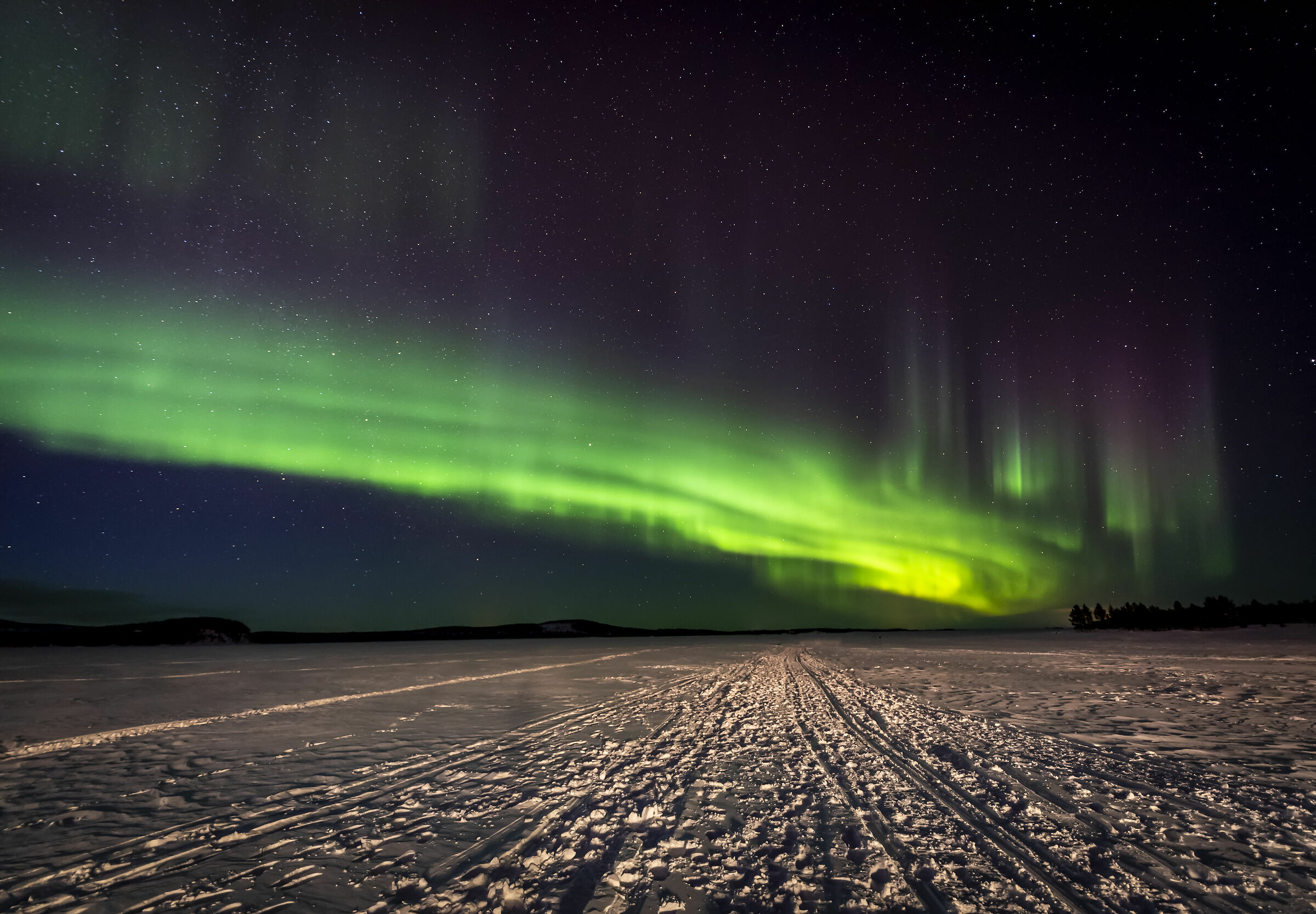 Aurora Boreale sul lago Inari