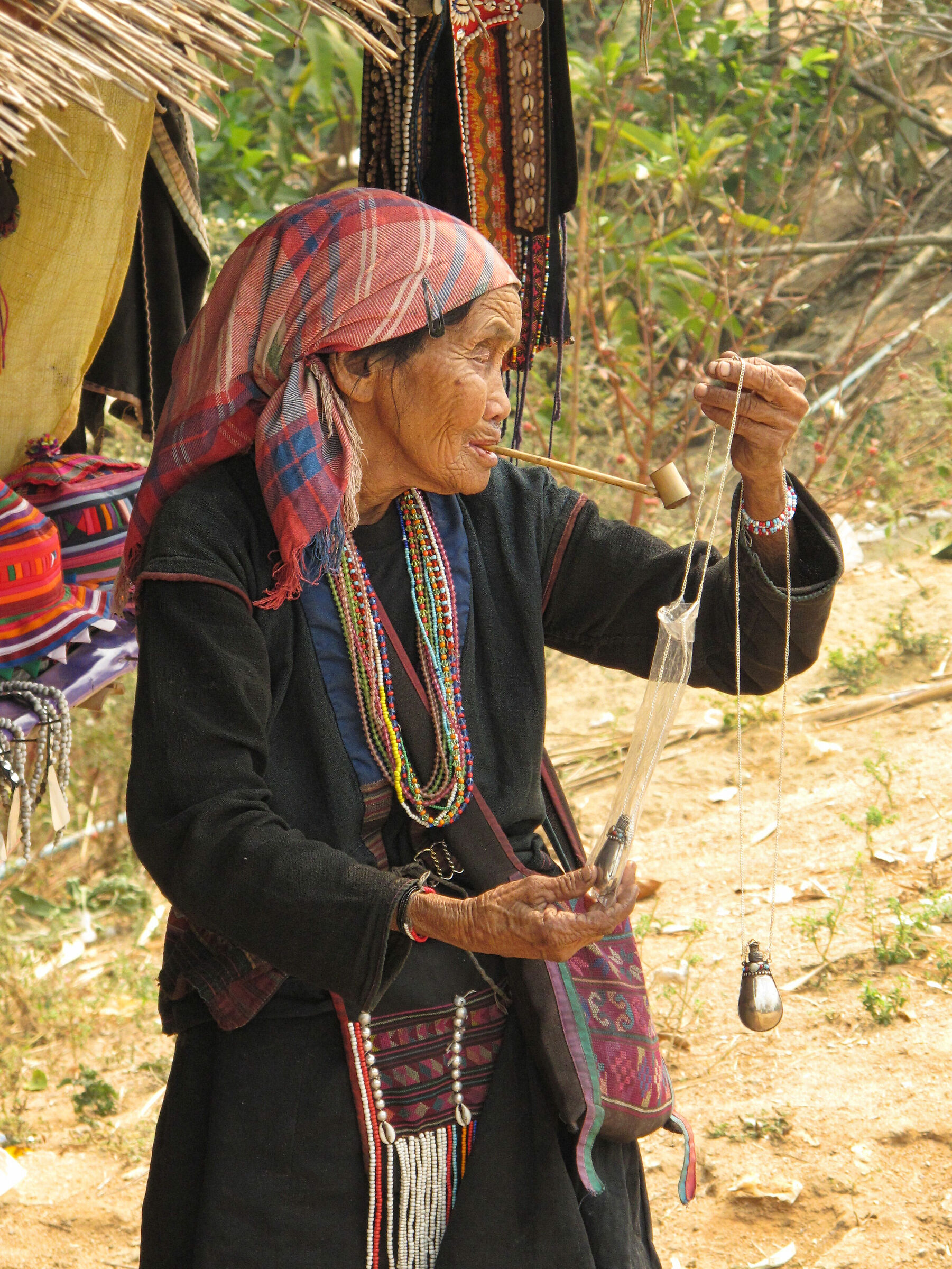 Old woman Kayan