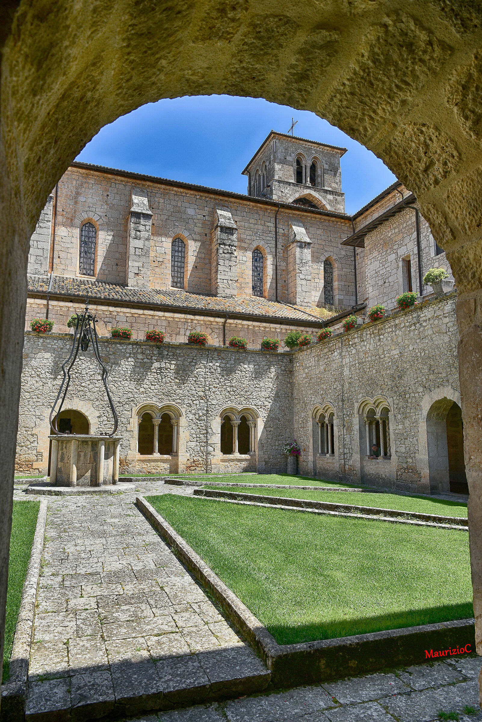 Abbazia di Casamari FR - Chiostro
