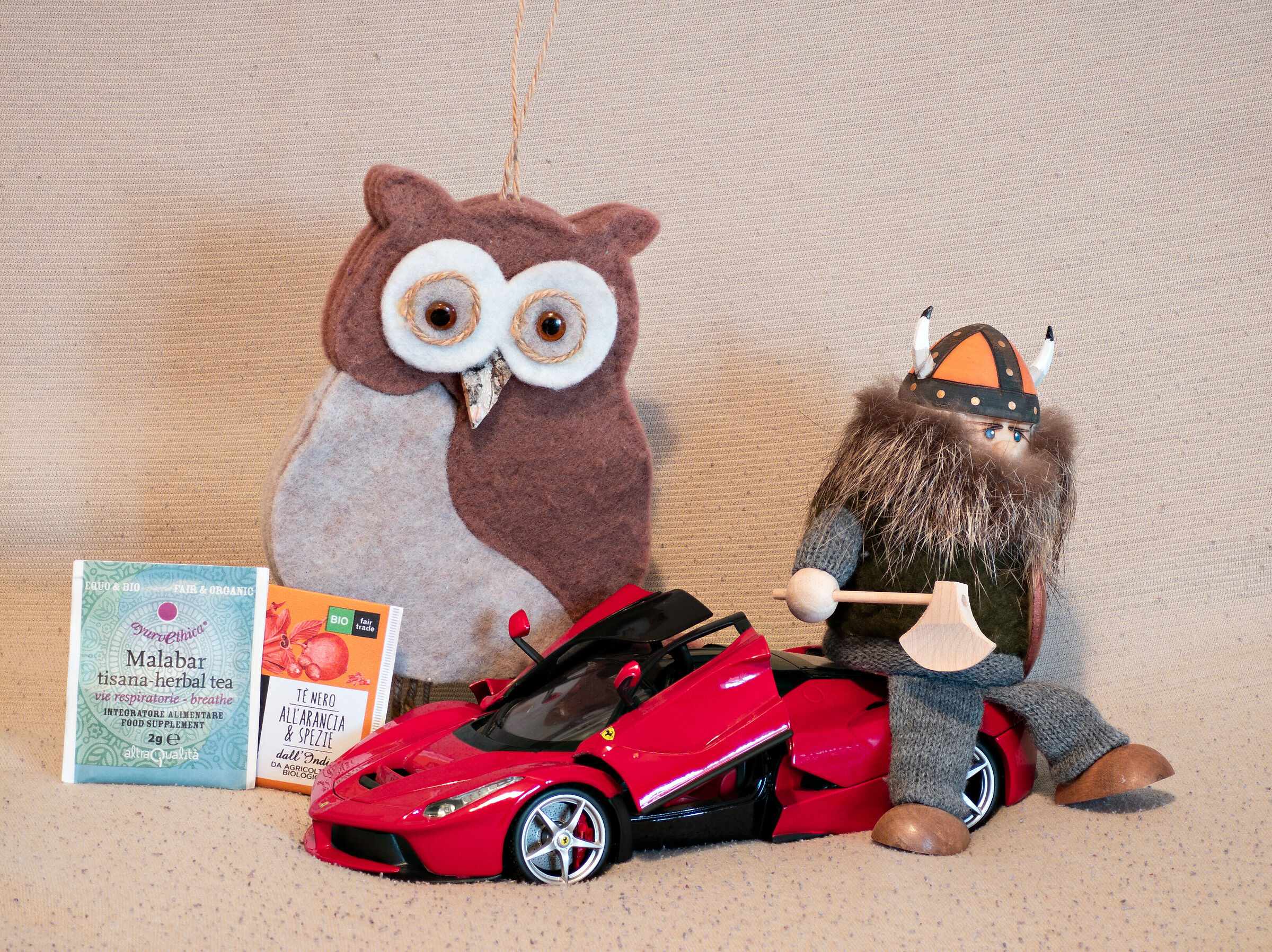 Sample Camera 3.7X (90mm), close subject