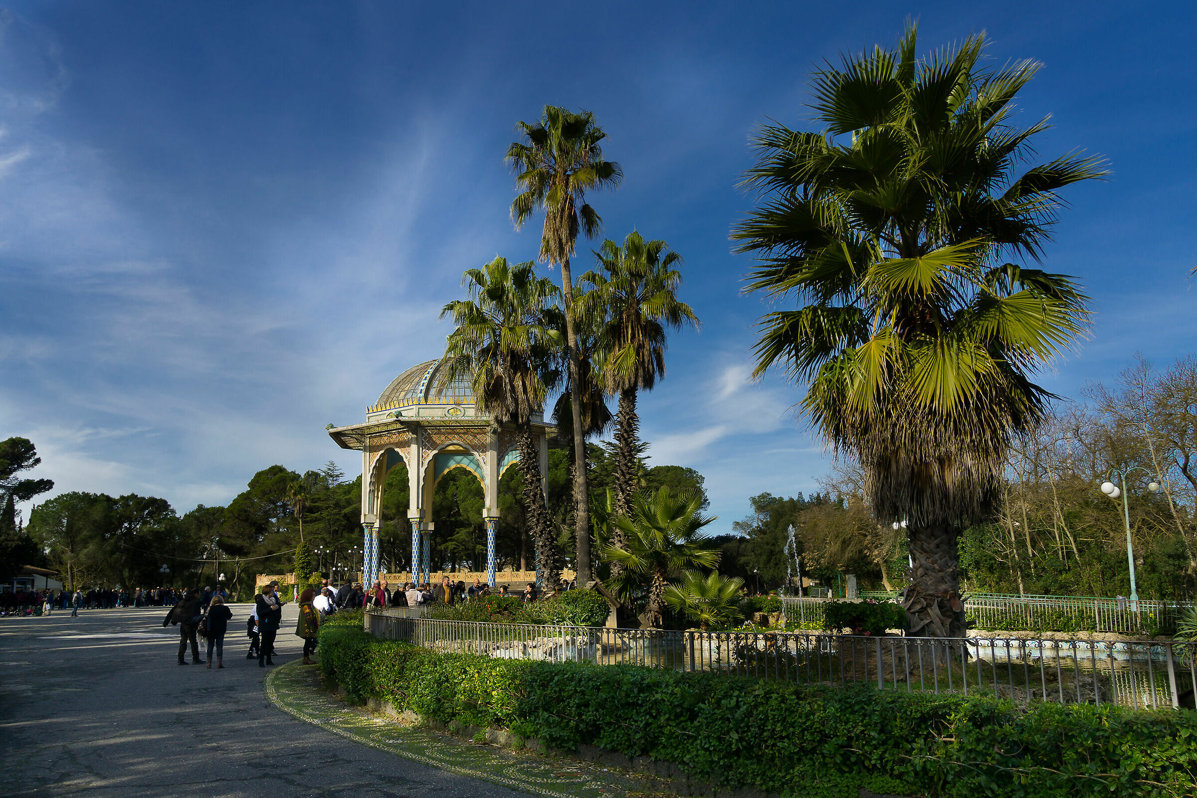I colori di Caltagirone.....villa comunale