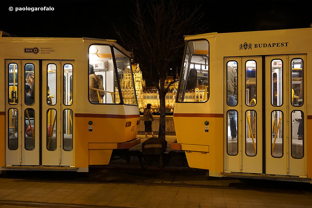 TTT (Trough the tram)