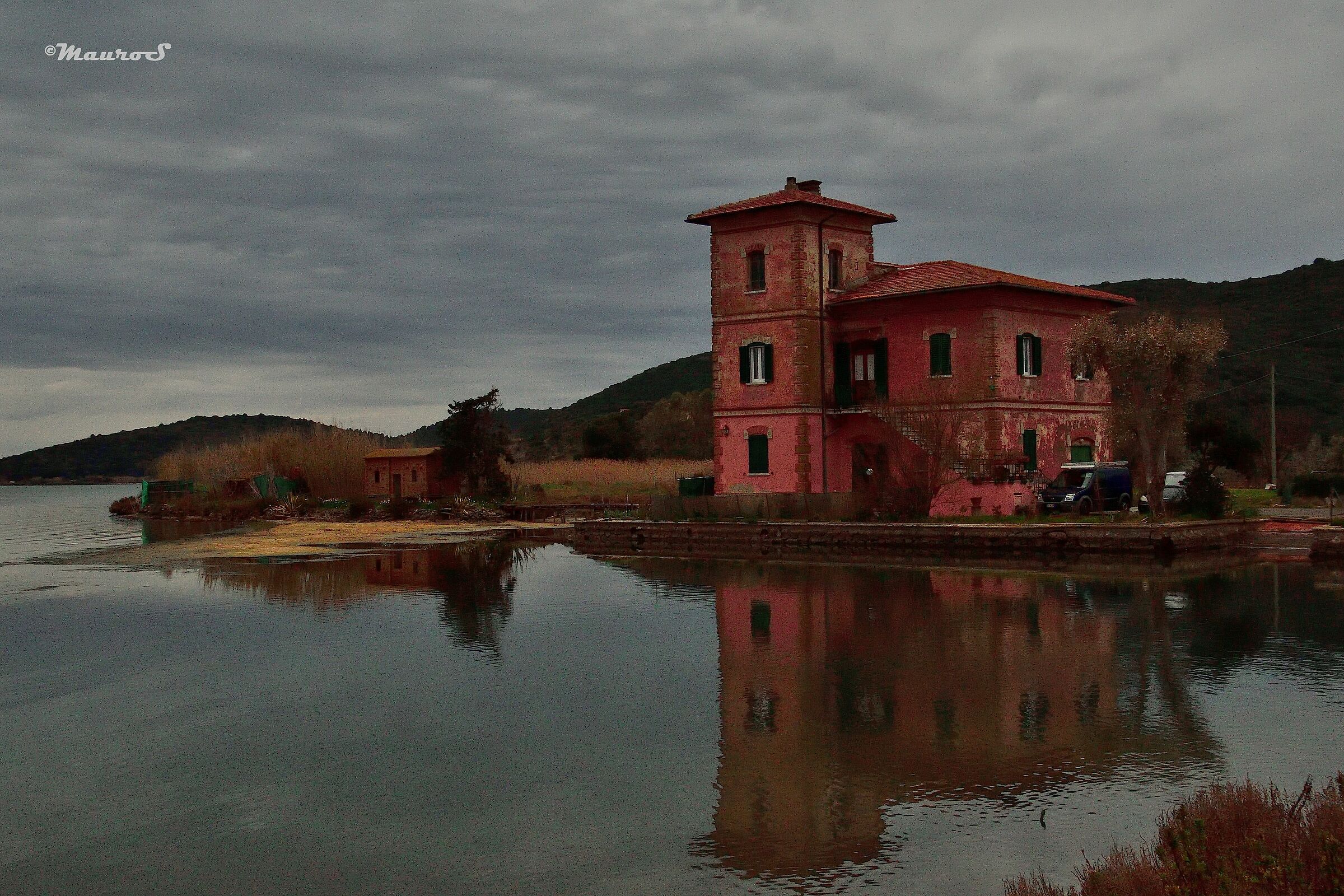 Casa Rossa nella Laguna