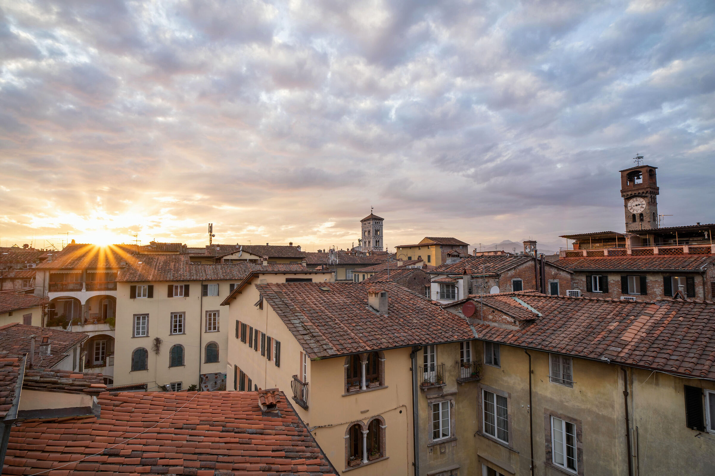 Lucca vista da casa #IoRestoaCasa