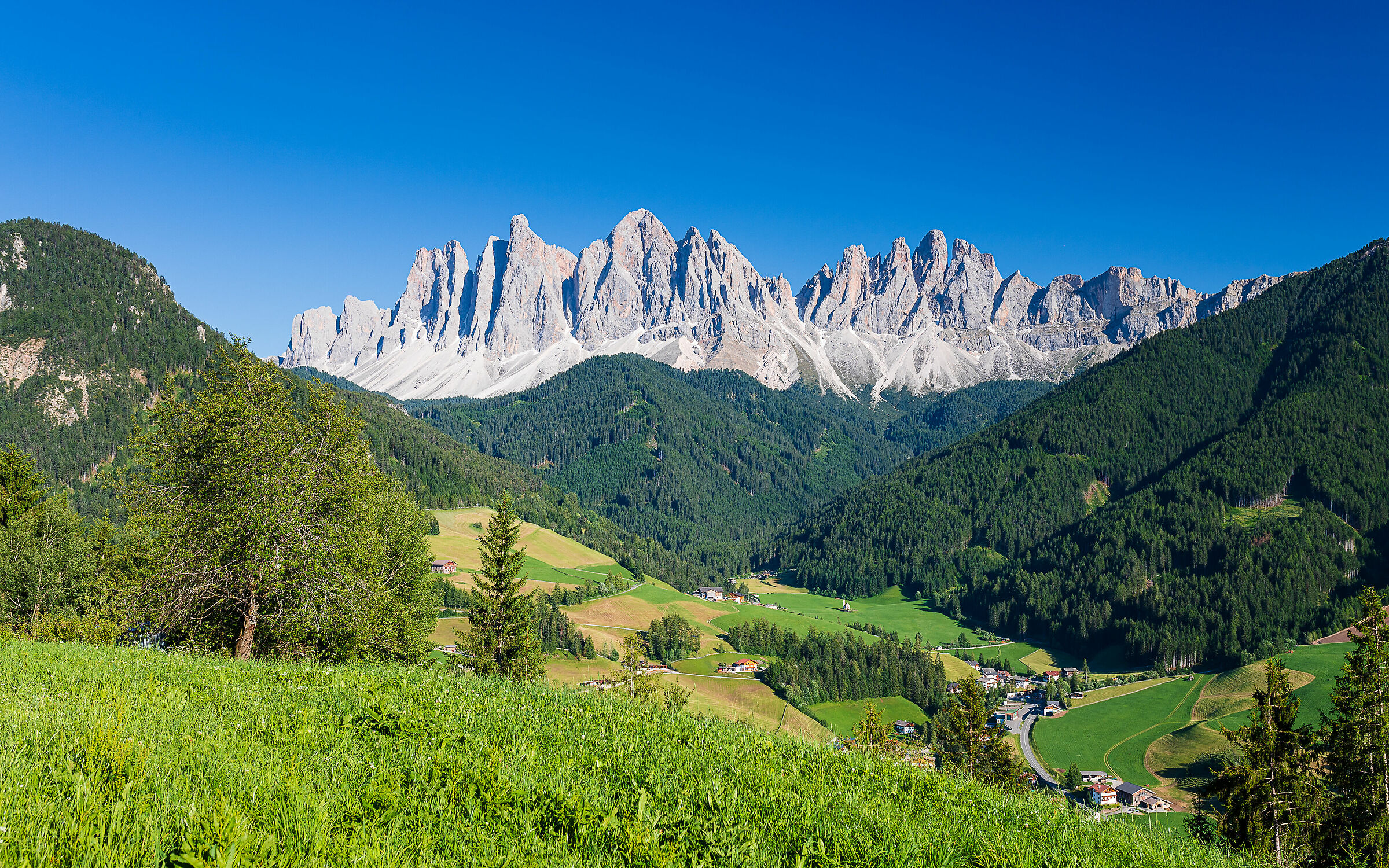 Giugno in Val di Funes