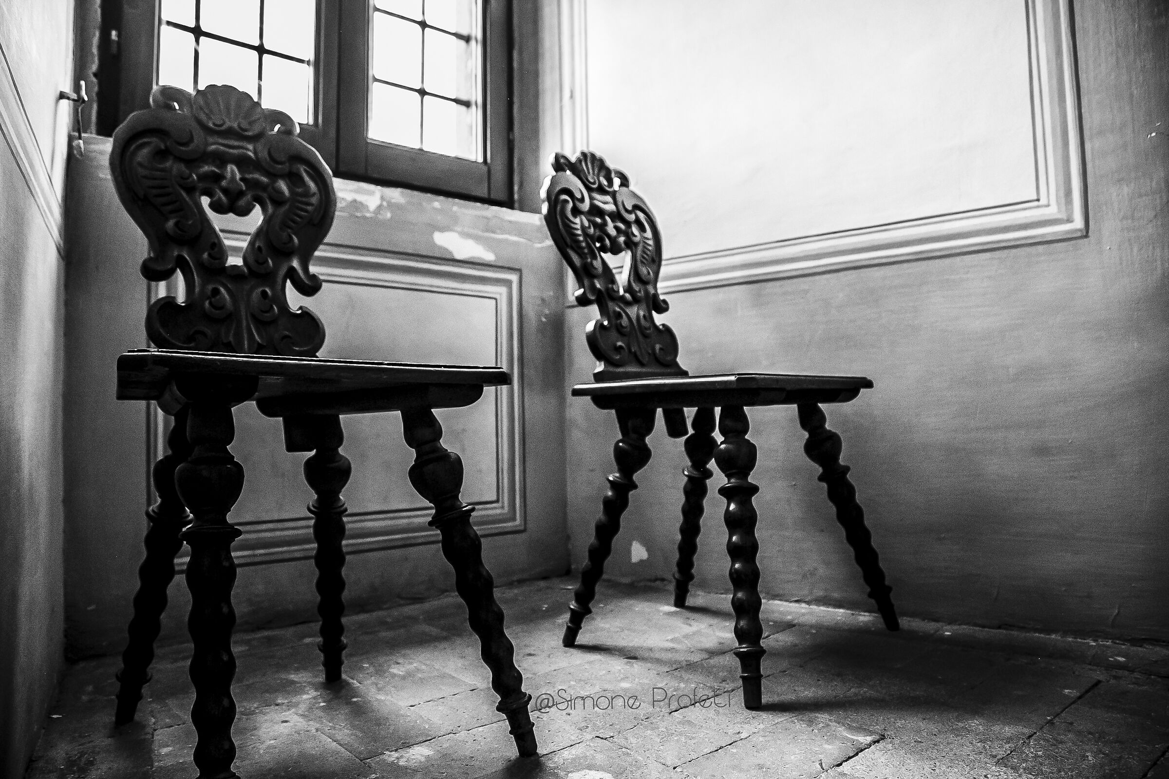 Two Chairs. single clue B-N