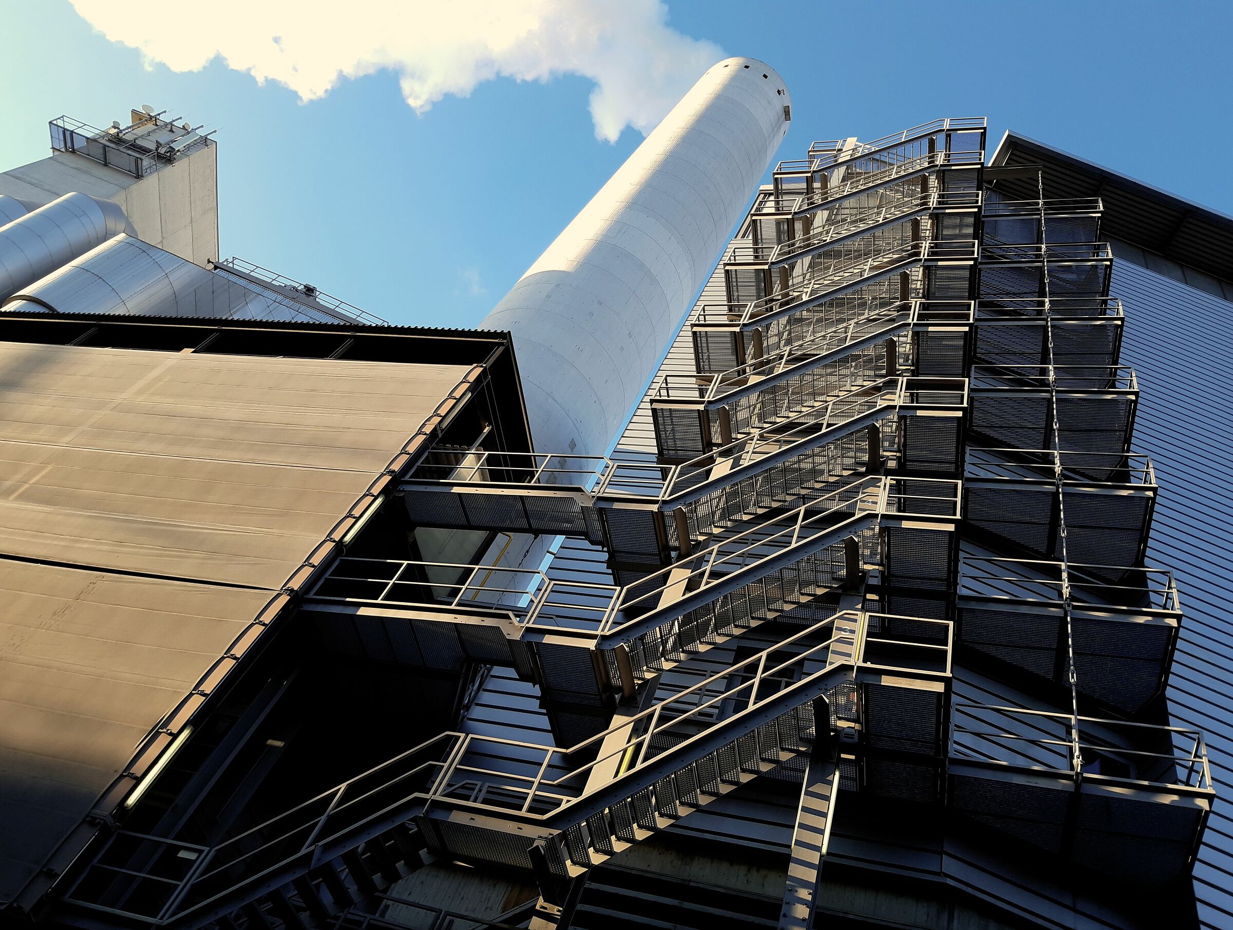 Zurigo / impianto per l'incenerimento dei rifiuti