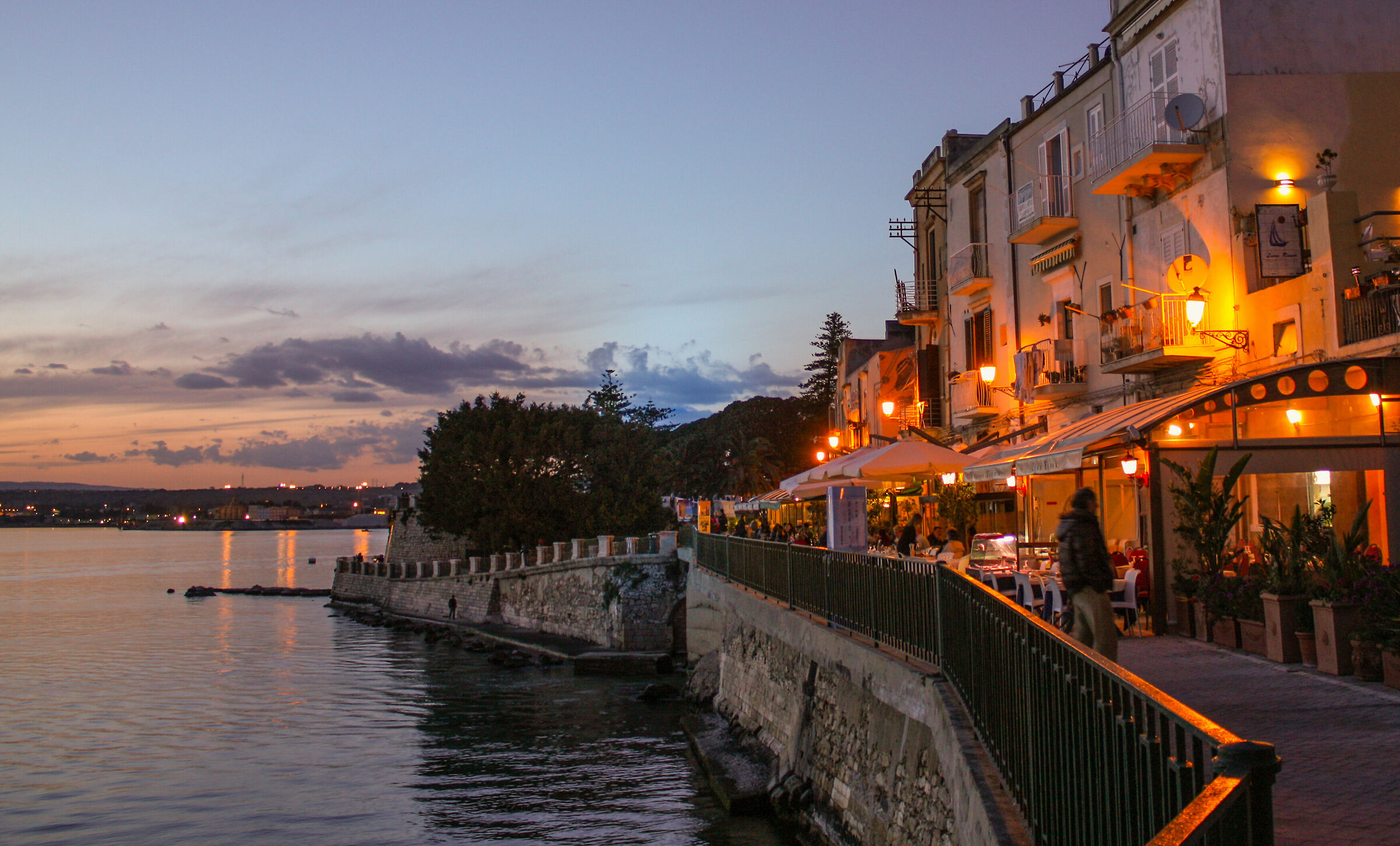 Lungomare di Ortigia al tramonto, Siracusa
