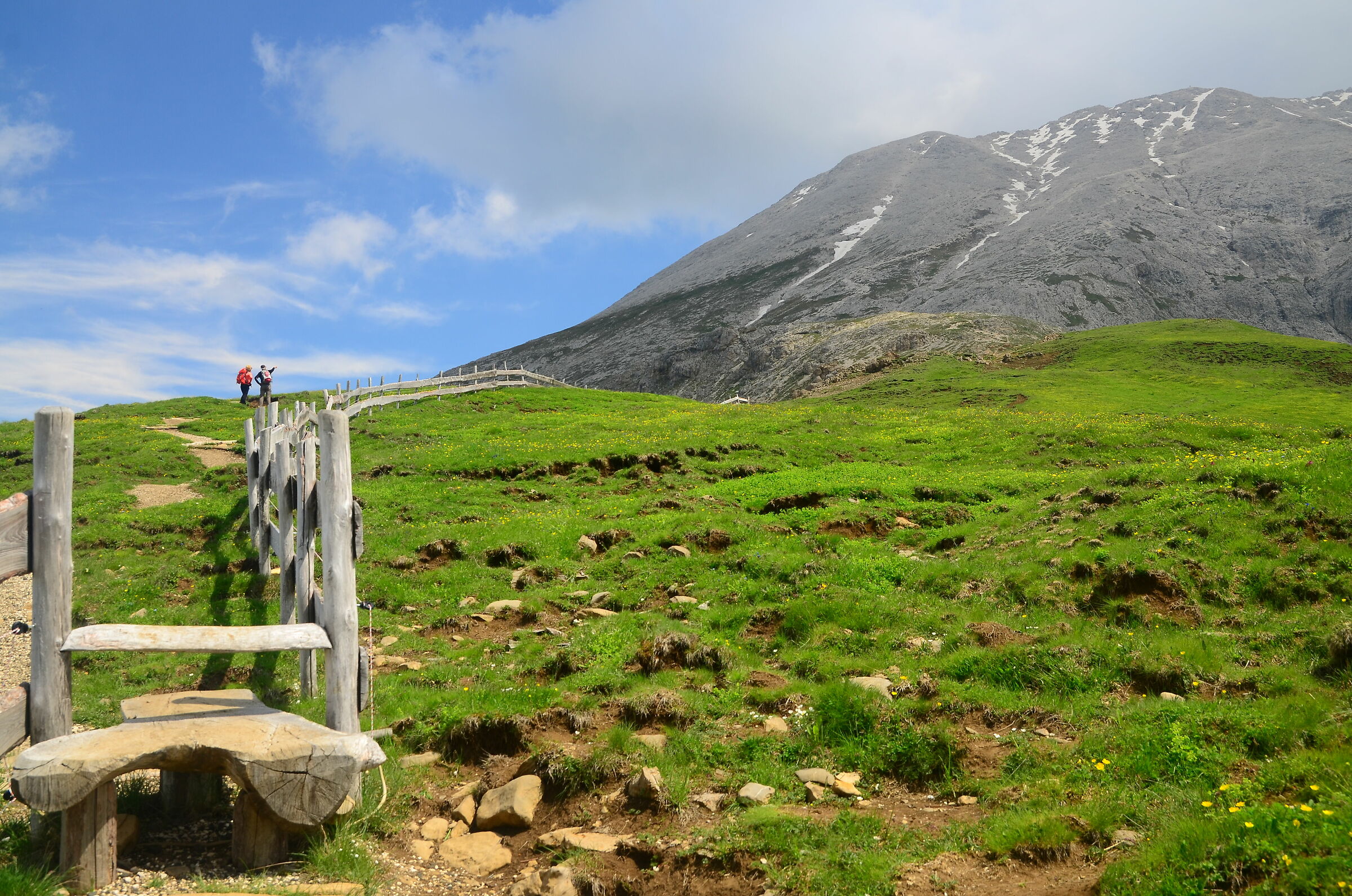 Da Col Rodella verso il rifugio Pertini