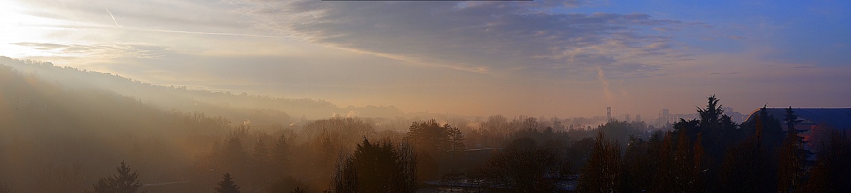 Alba su Torino Sud e Moncalieri Castello