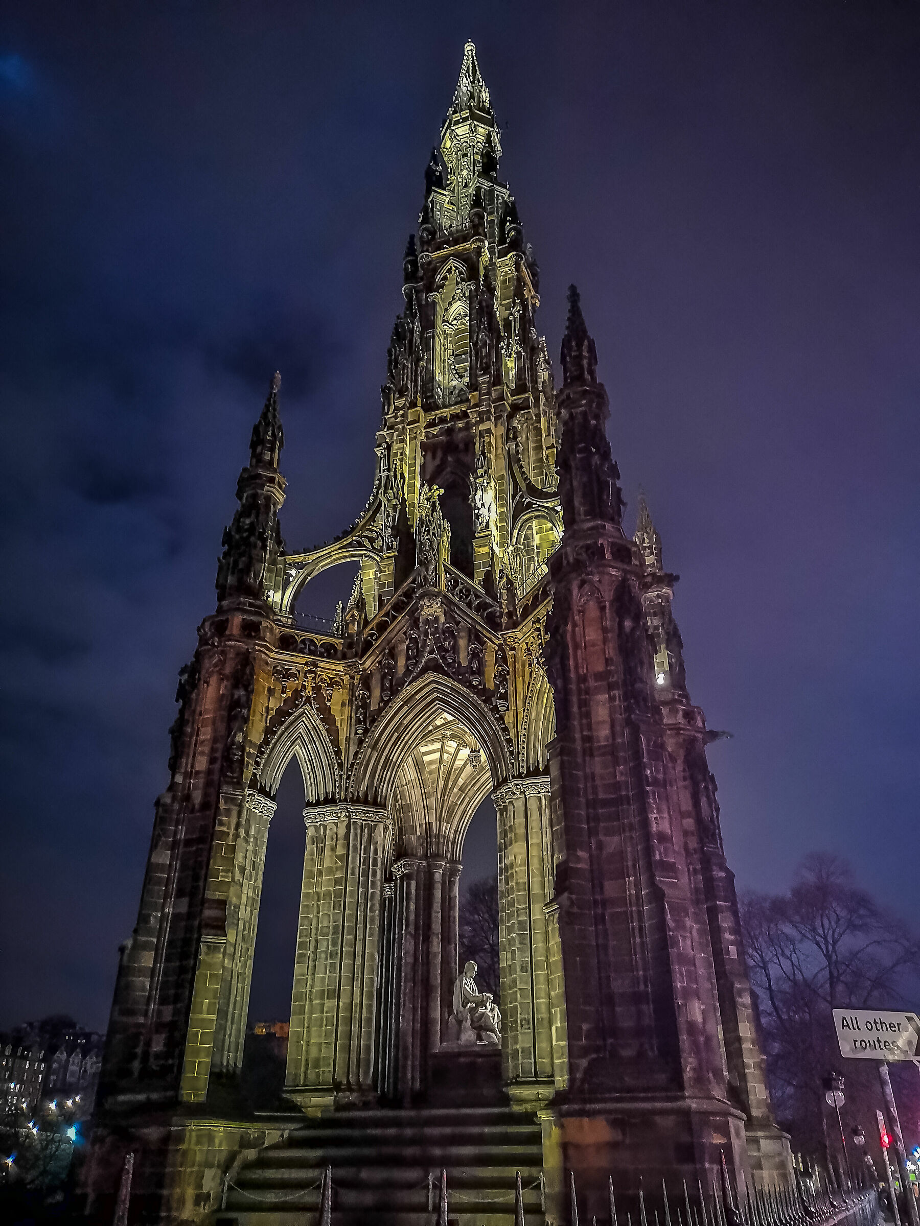 Edimburgo monumento Scott