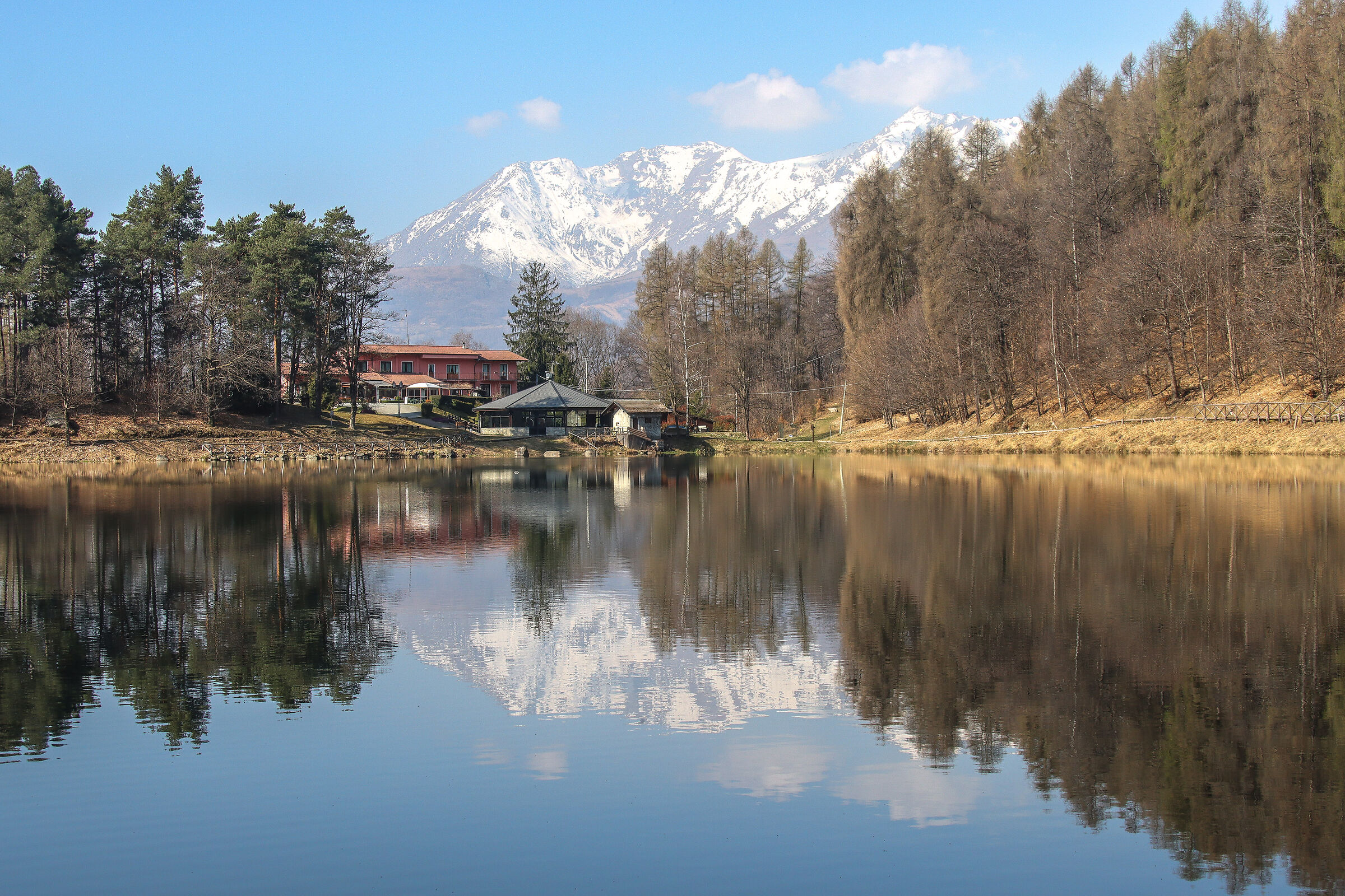 lake of meugliano