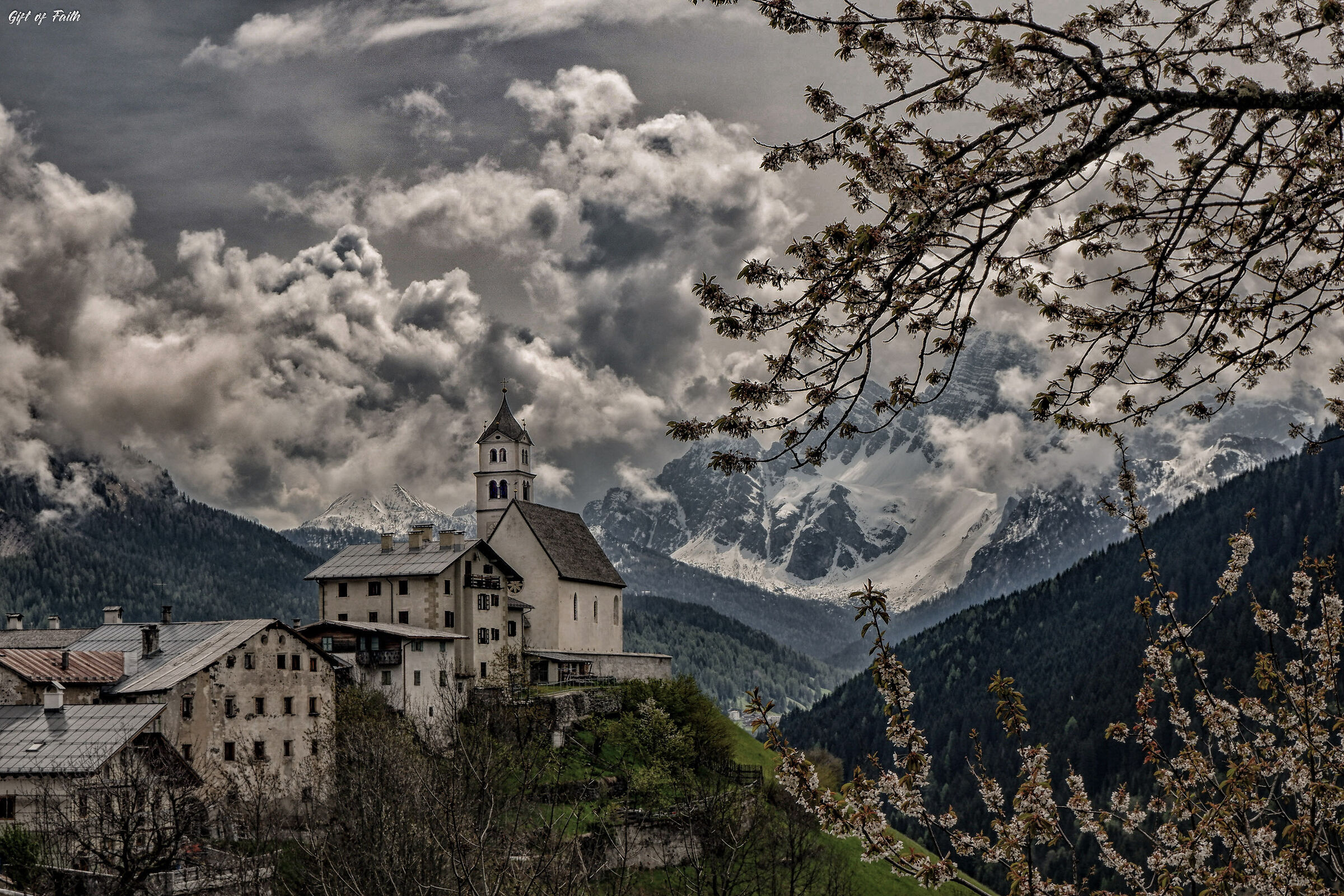 Una drammatica primavera