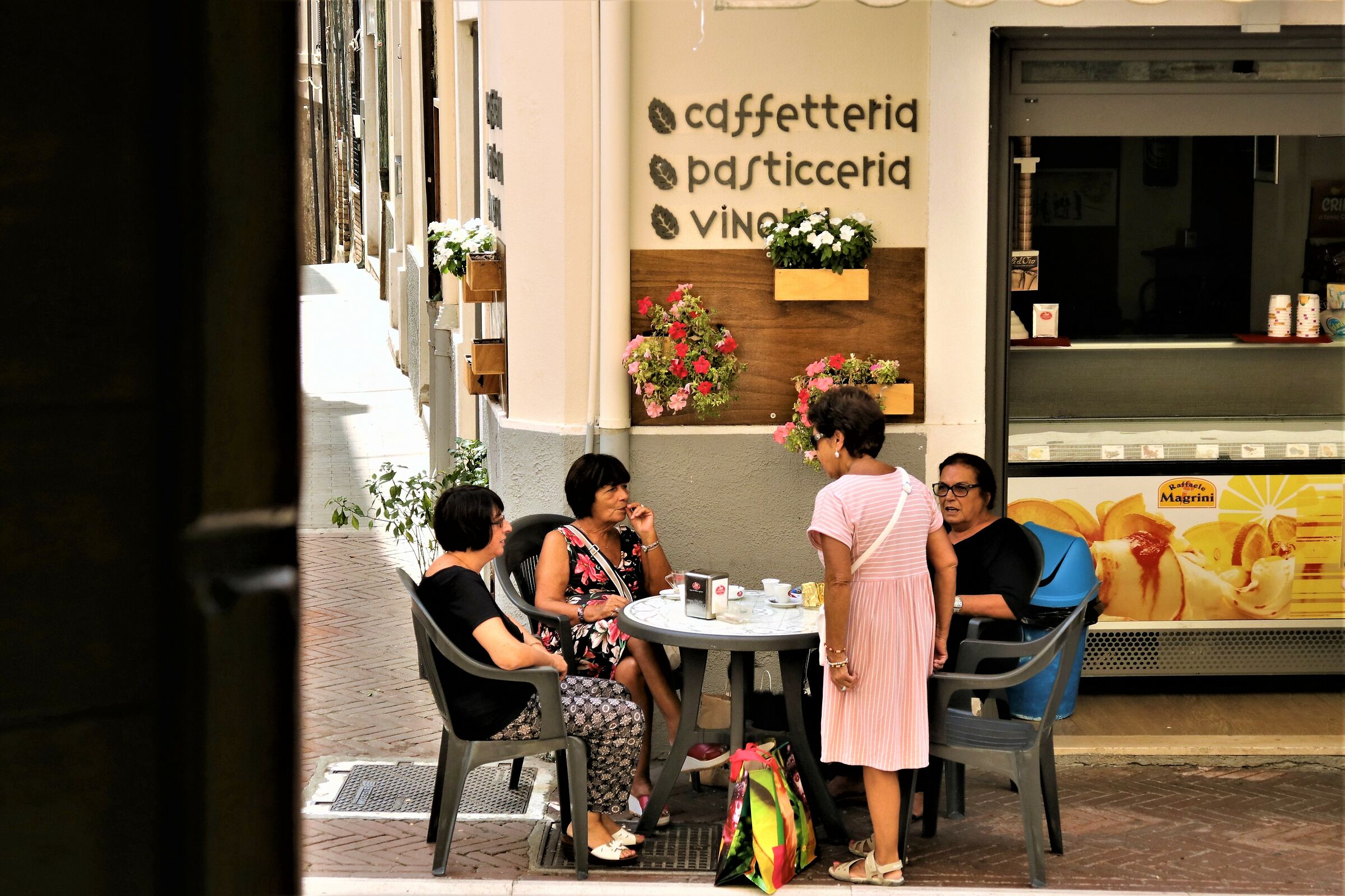 Eravamo 4 amiche al Bar