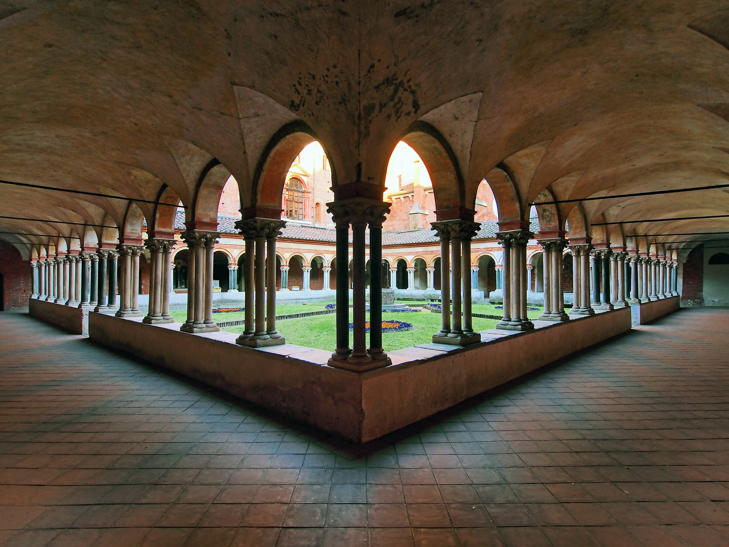 Abbazia di S.Andrea - chiostro